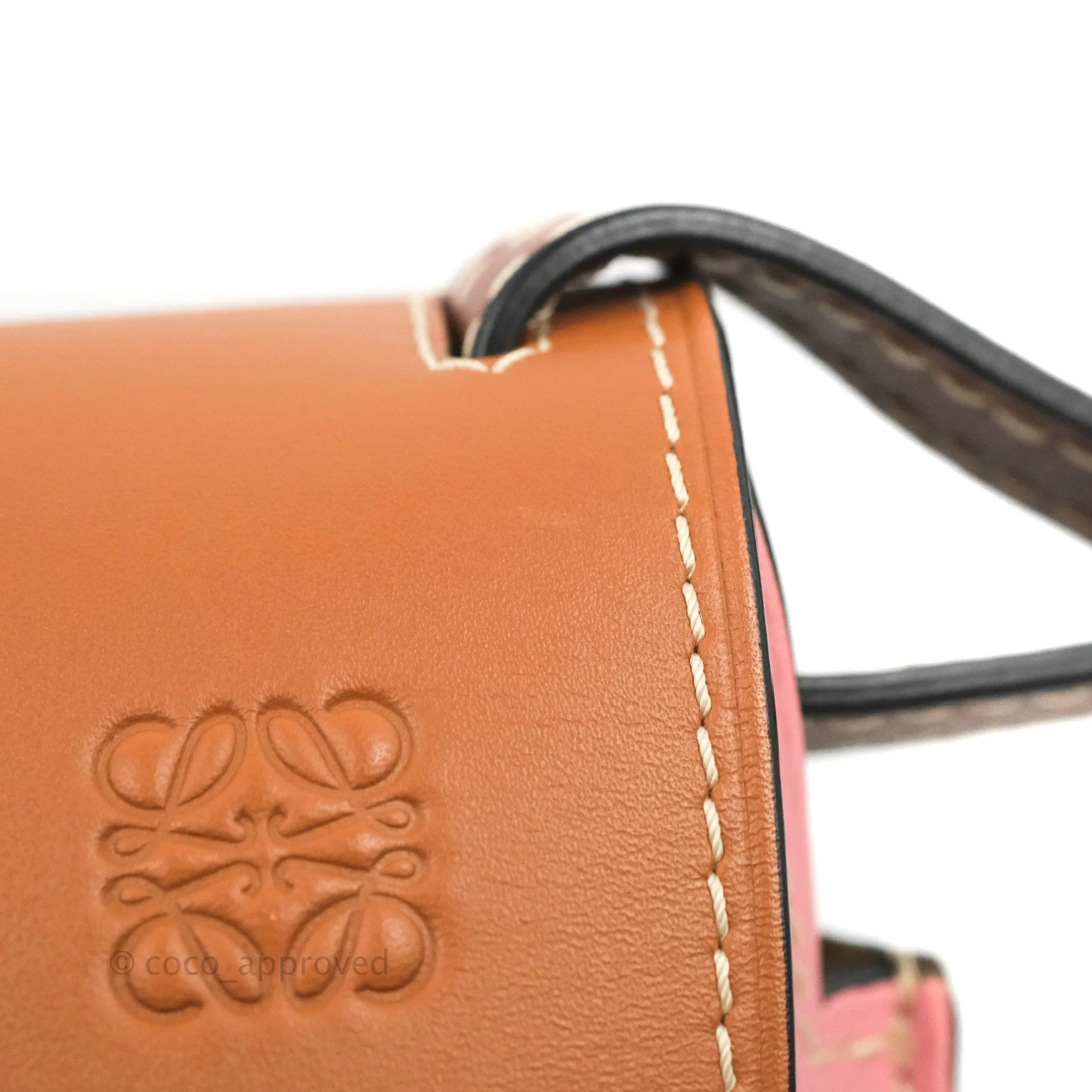 Loewe Small Gate Bag Smooth Calfskin in Tan/Pink