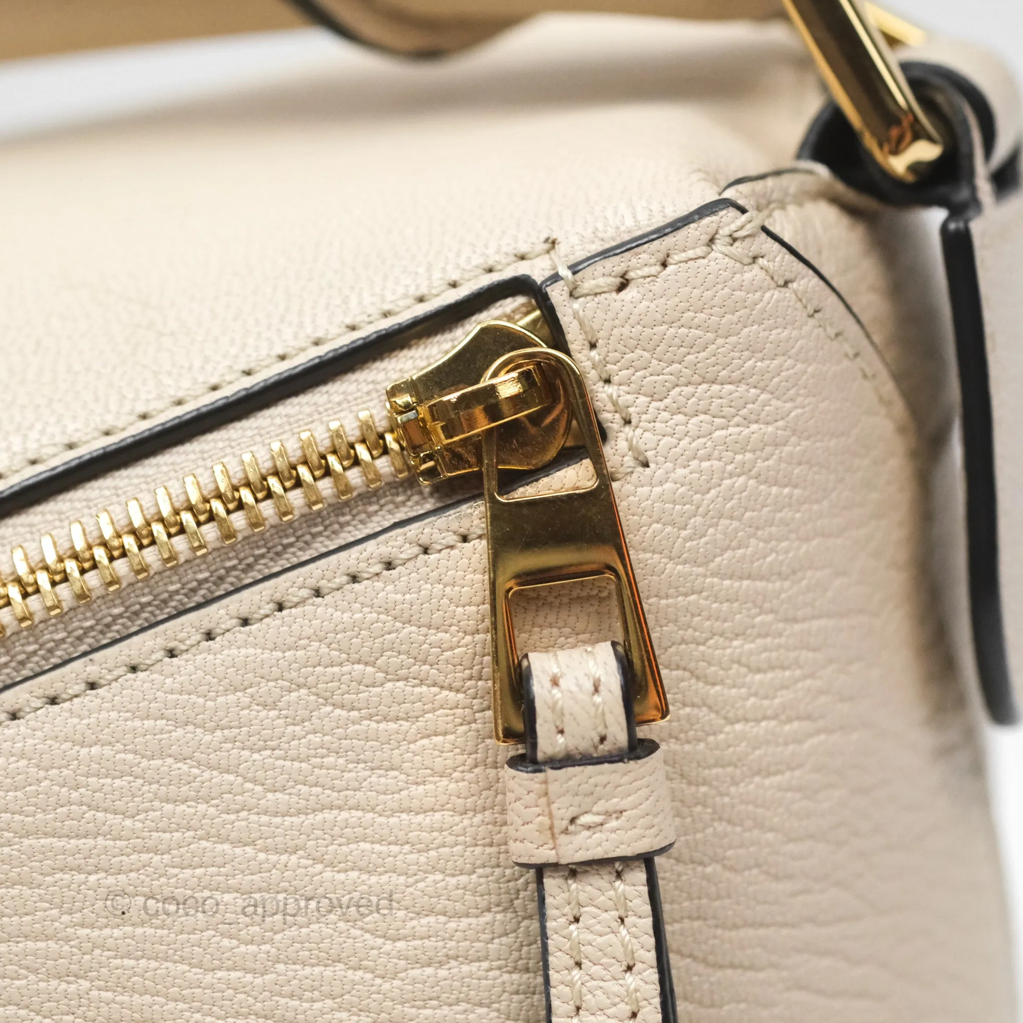 Loewe Small Puzzle Bag Beige Calfskin Gold Hardware