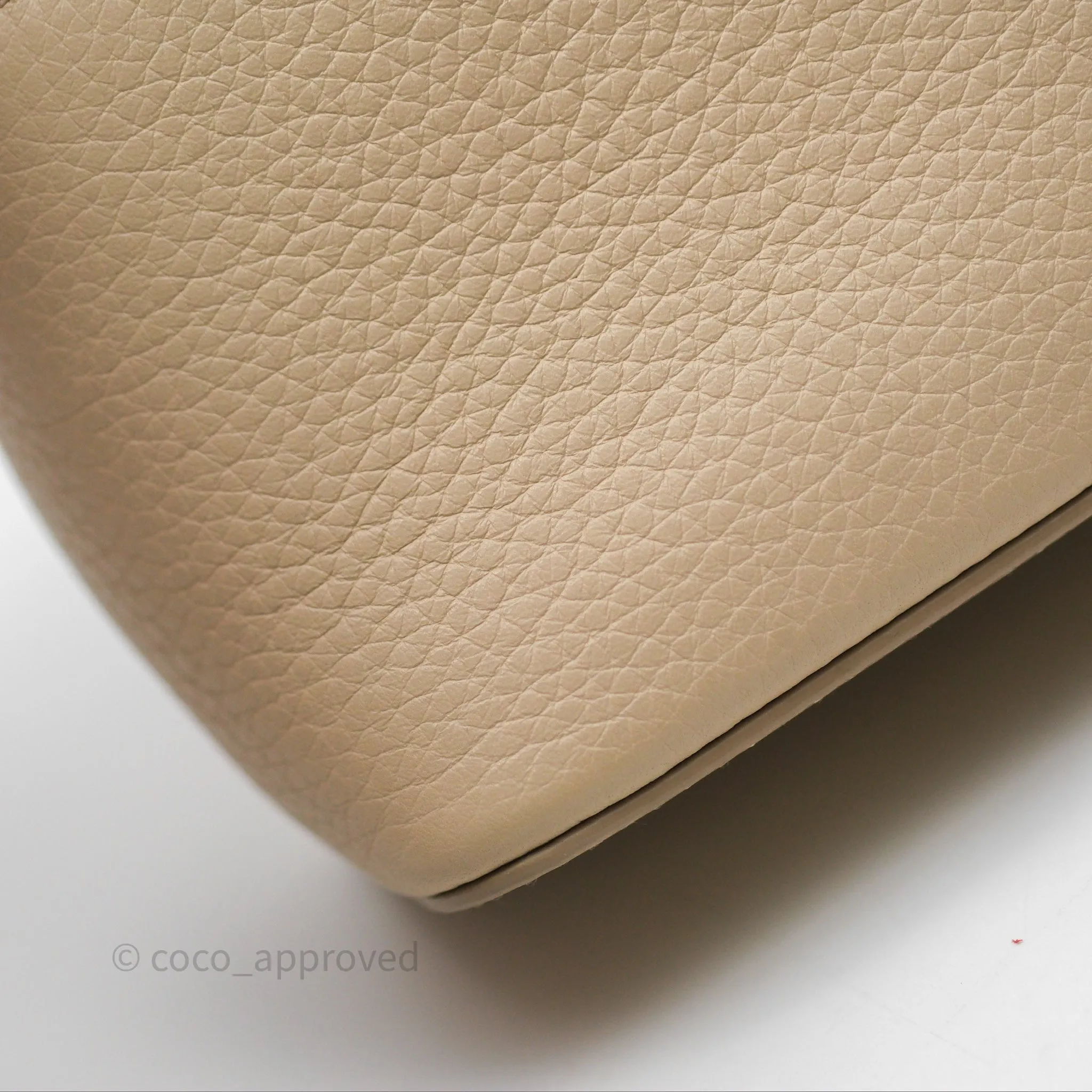 Loro Piana Extra Pocket L19 Cream Grained Calfskin Gold Hardware