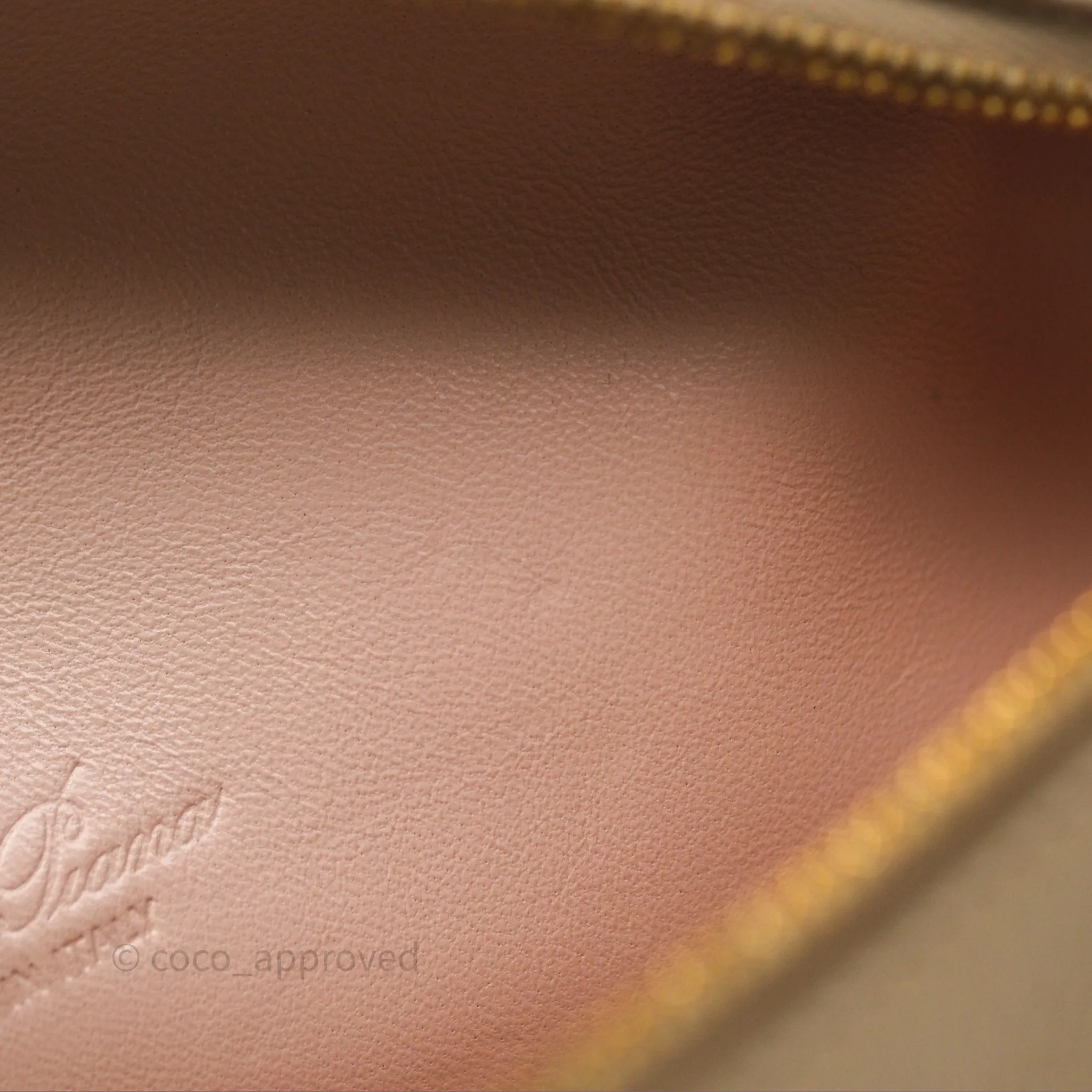 Loro Piana Extra Pocket L19 Cream Grained Calfskin Gold Hardware