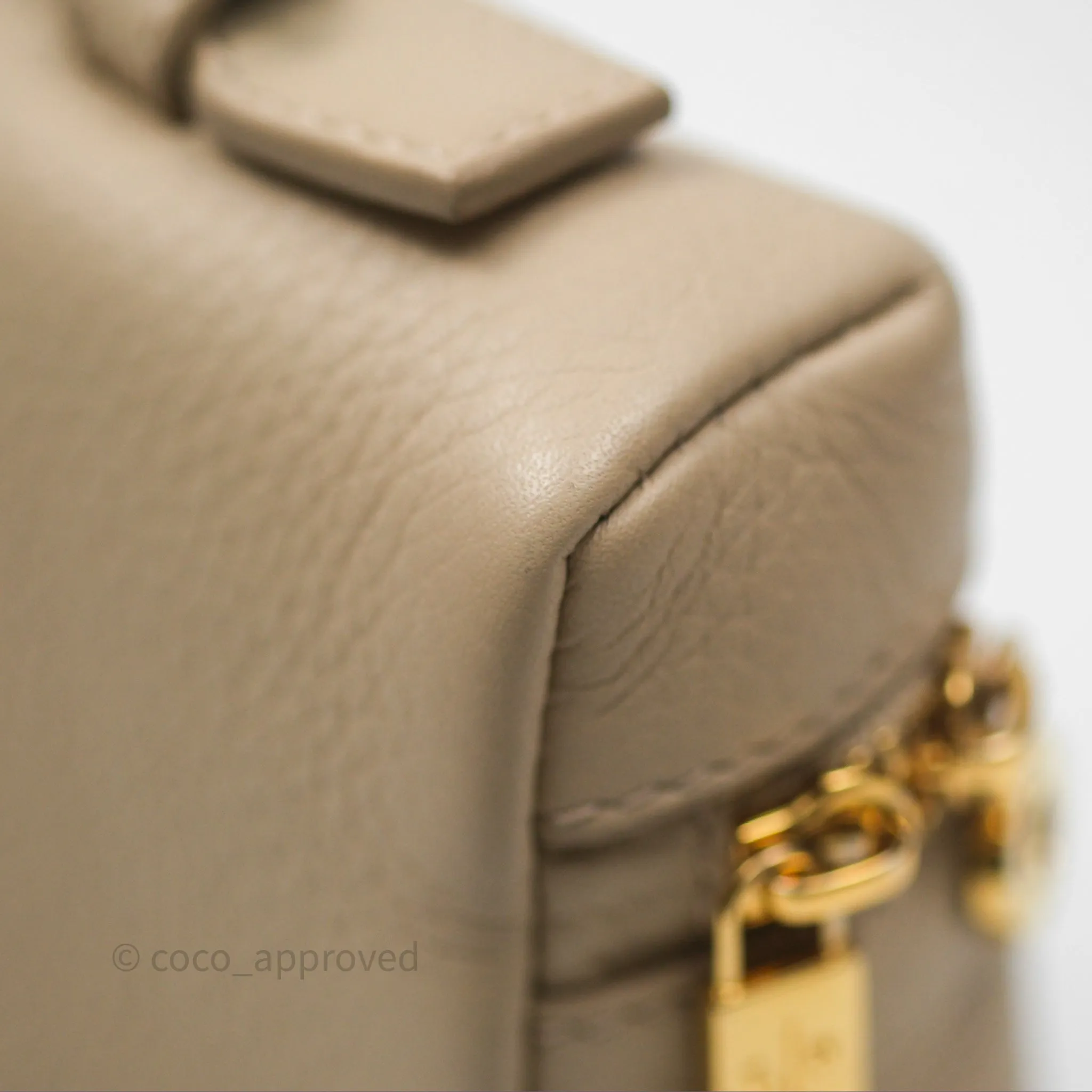 Loro Piana Extra Pocket L19 Cream Grained Calfskin Gold Hardware