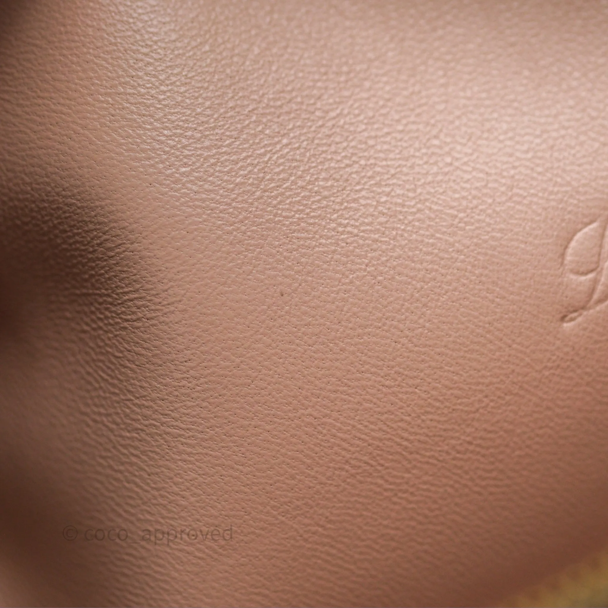 Loro Piana Extra Pocket L19 Cream Grained Calfskin Gold Hardware