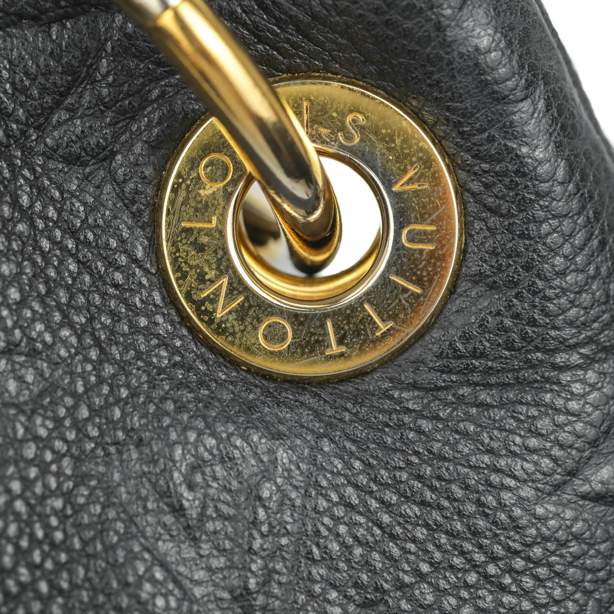 Louis Vuitton Artsy Monogram Empreinte MM Black