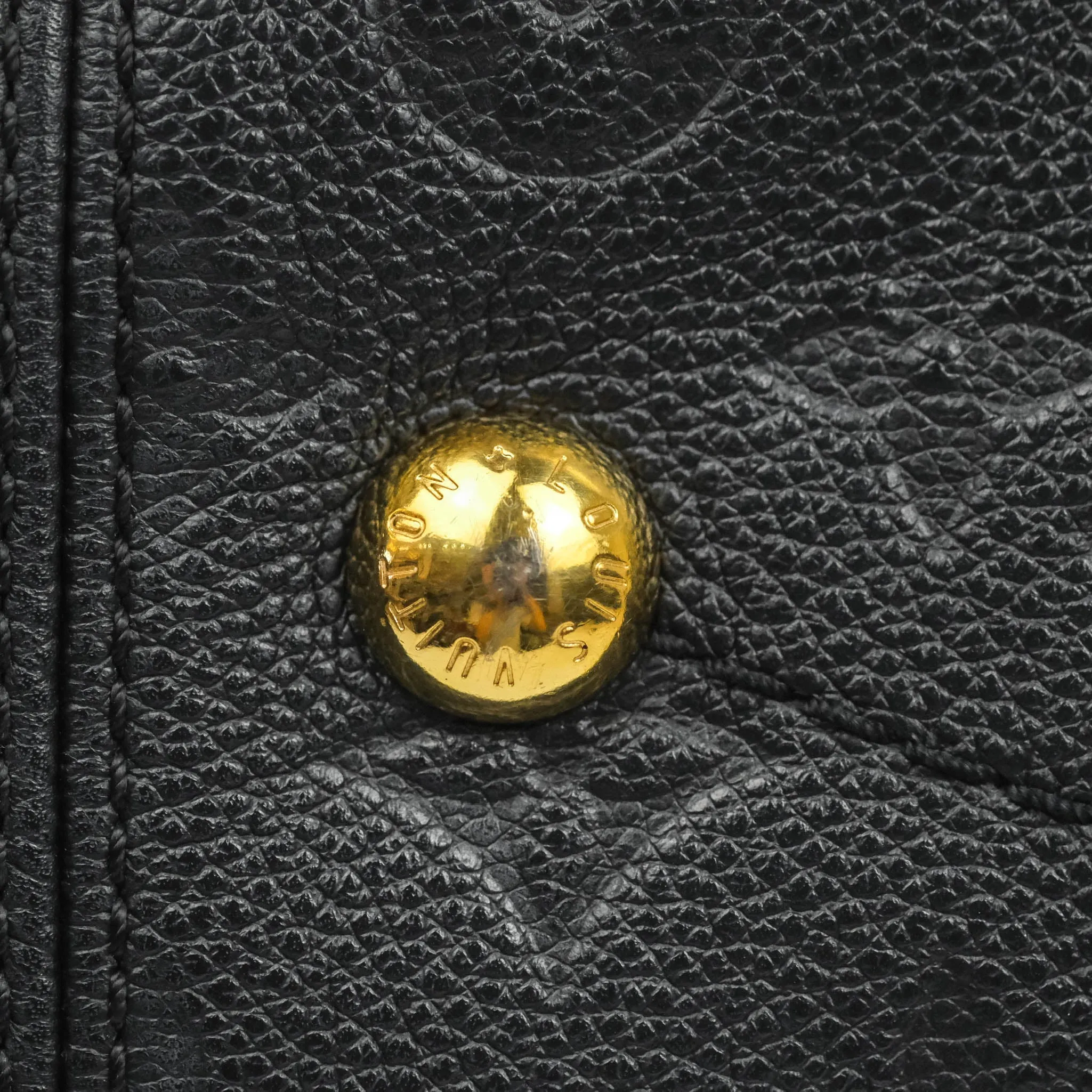 Louis Vuitton Artsy Monogram Empreinte MM Black
