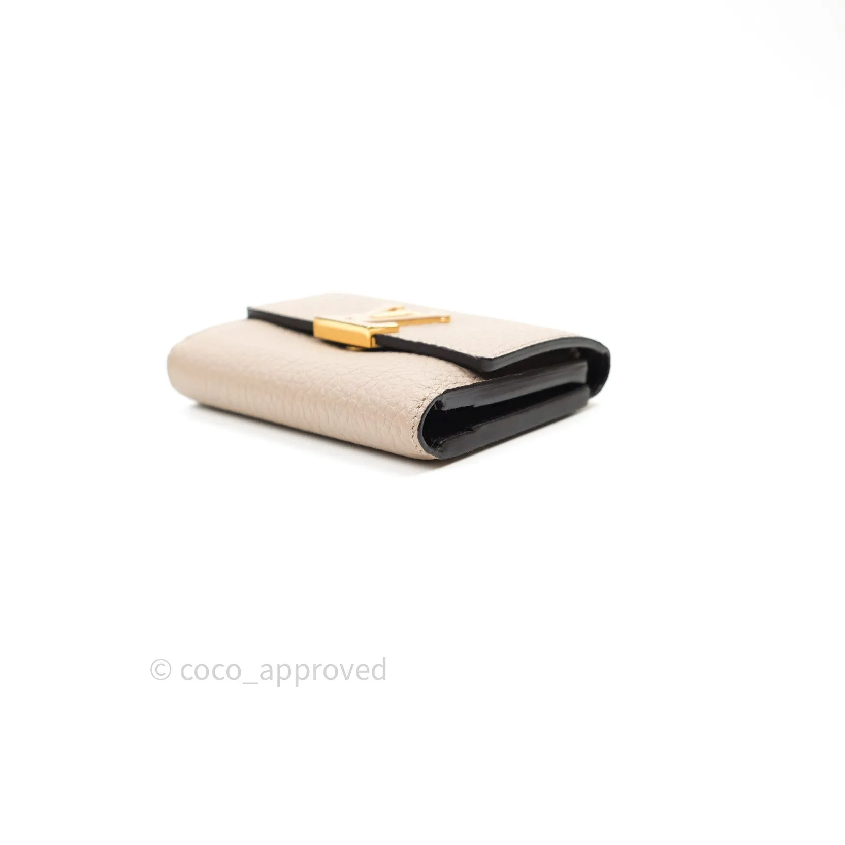 Louis Vuitton Capucines Mini Wallet