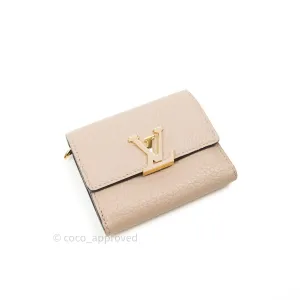 Louis Vuitton Capucines Mini Wallet