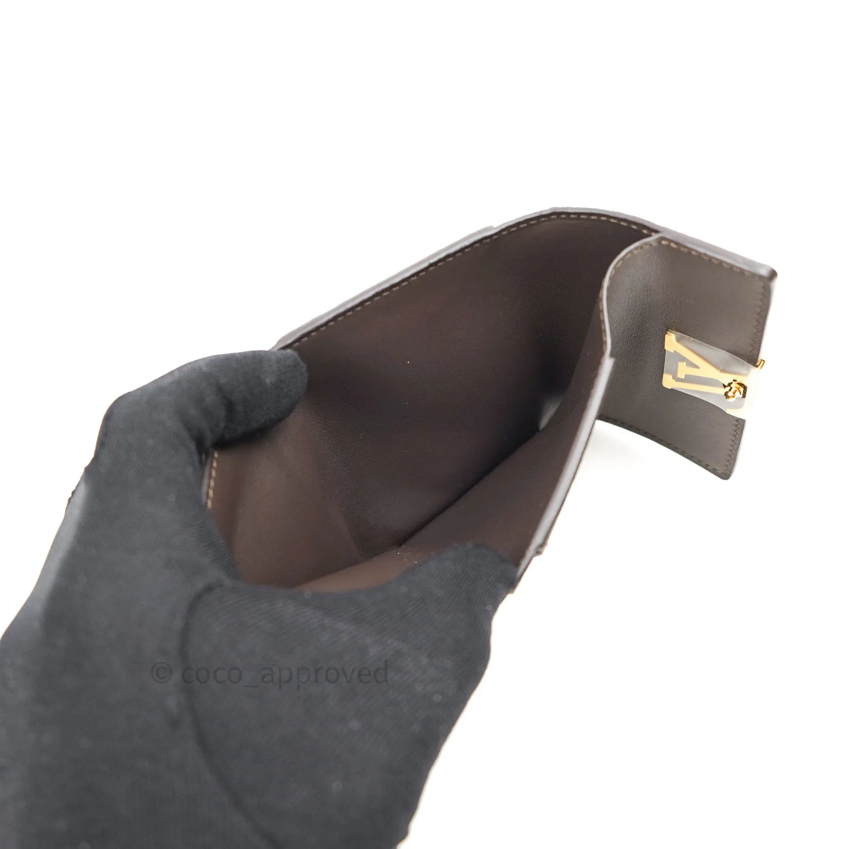 Louis Vuitton Capucines Mini Wallet
