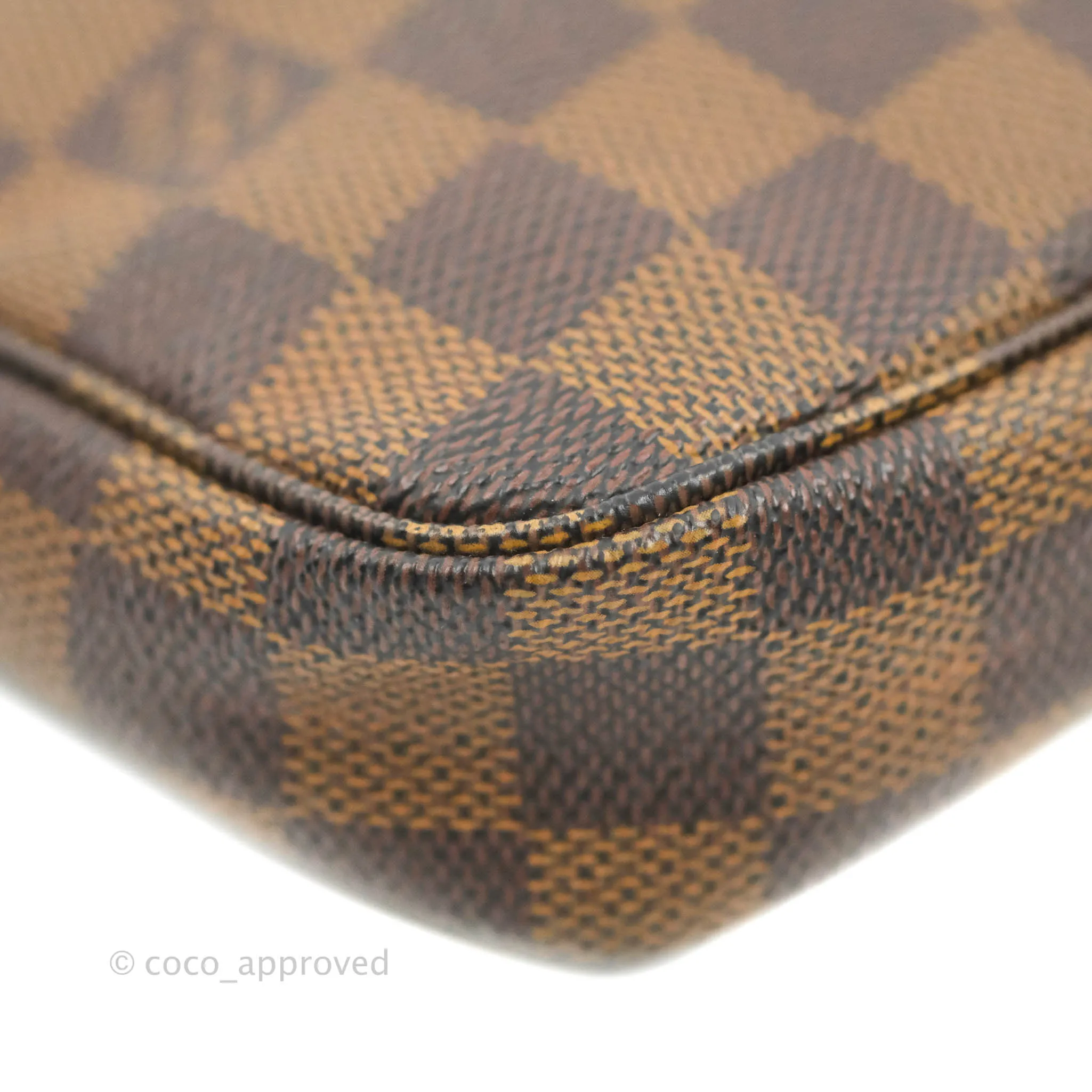 Louis Vuitton Damier Ebene Pochette