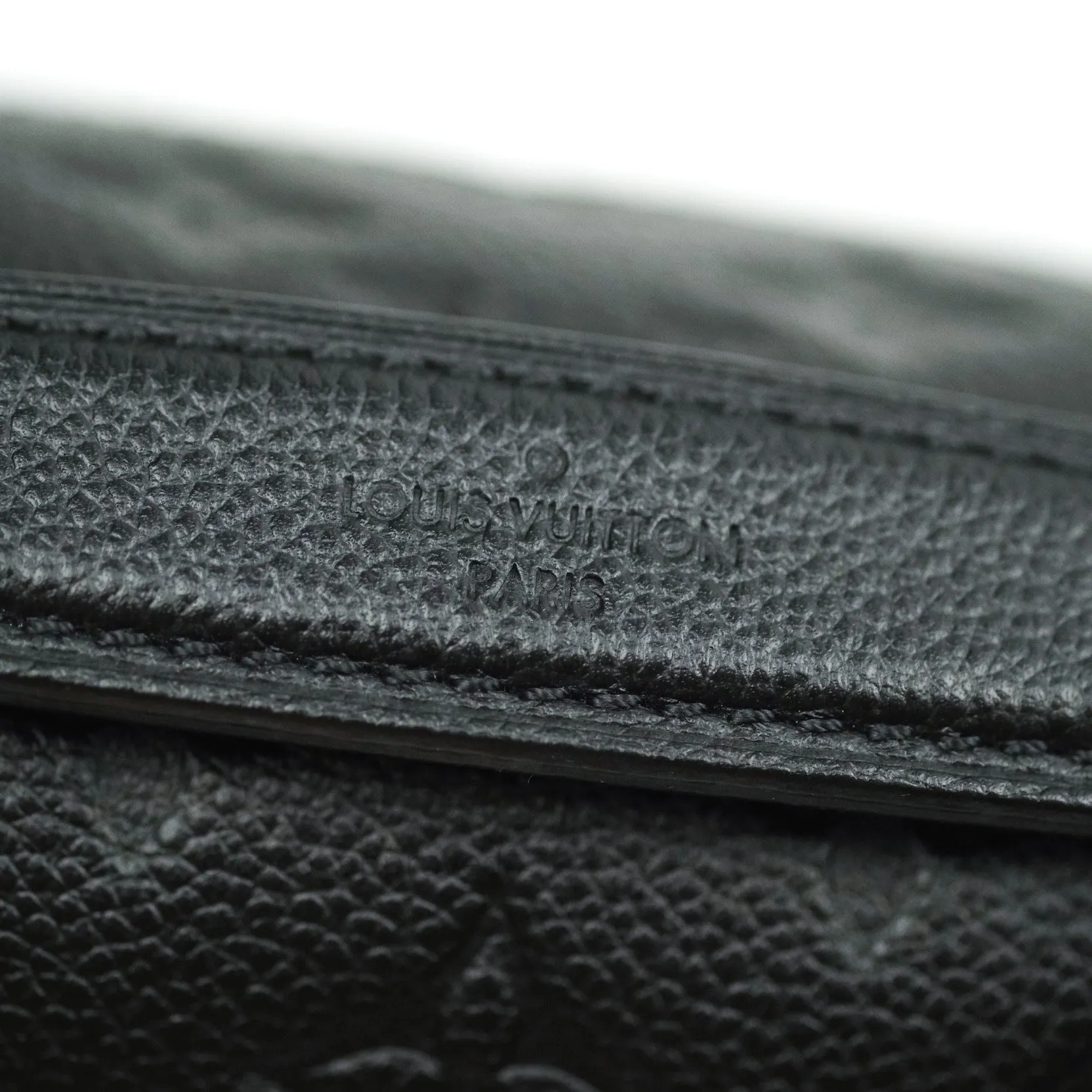 Louis Vuitton Empreinte Pochette Metis Black