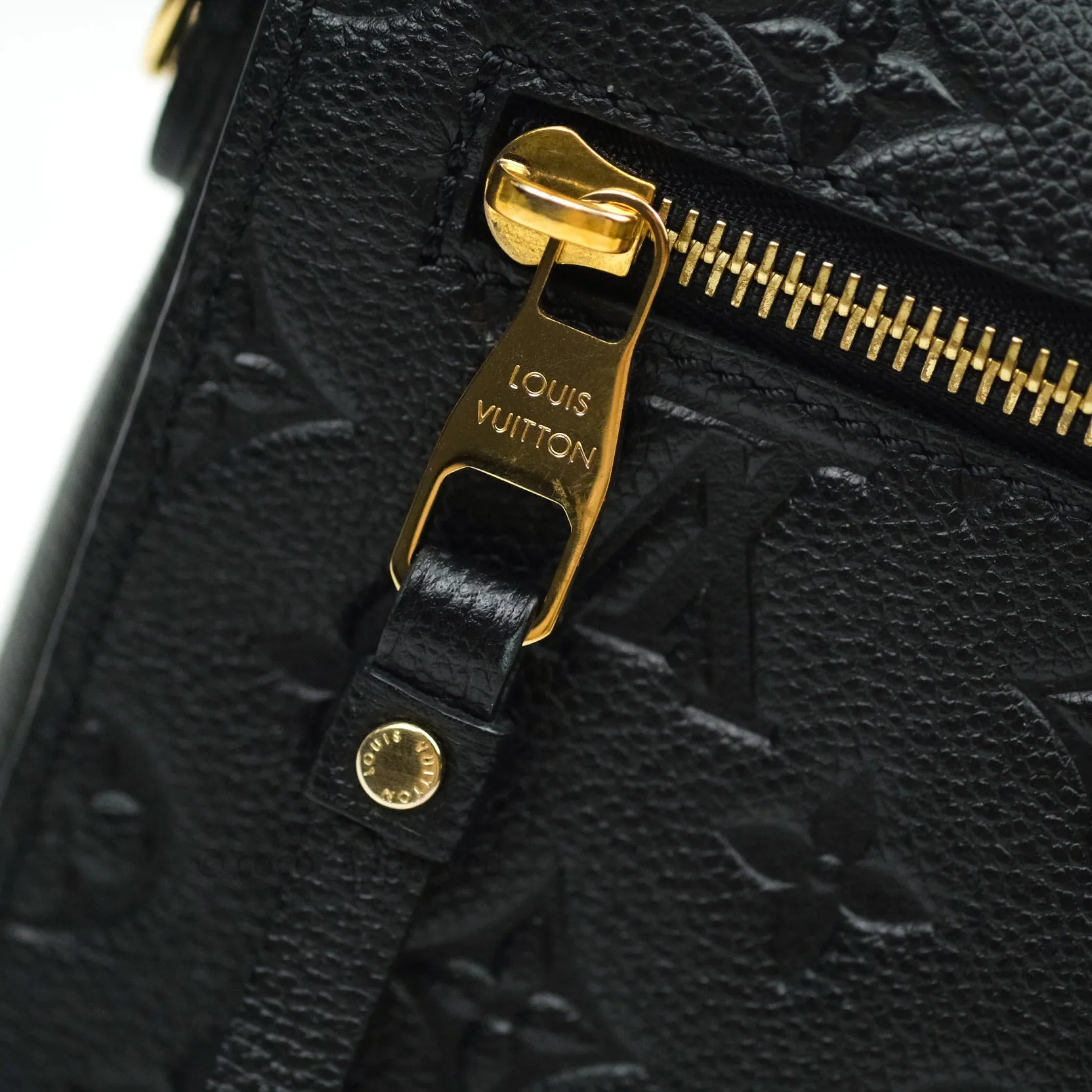 Louis Vuitton Empreinte Pochette Metis Black