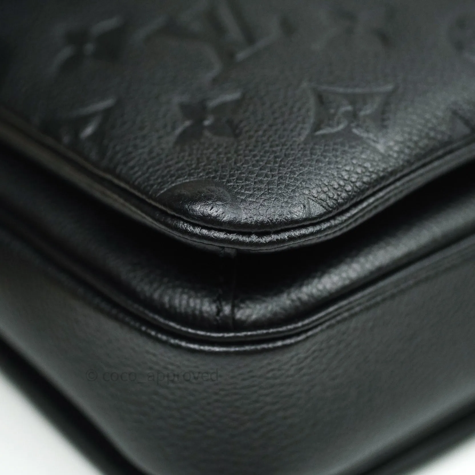 Louis Vuitton Empreinte Pochette Metis Black