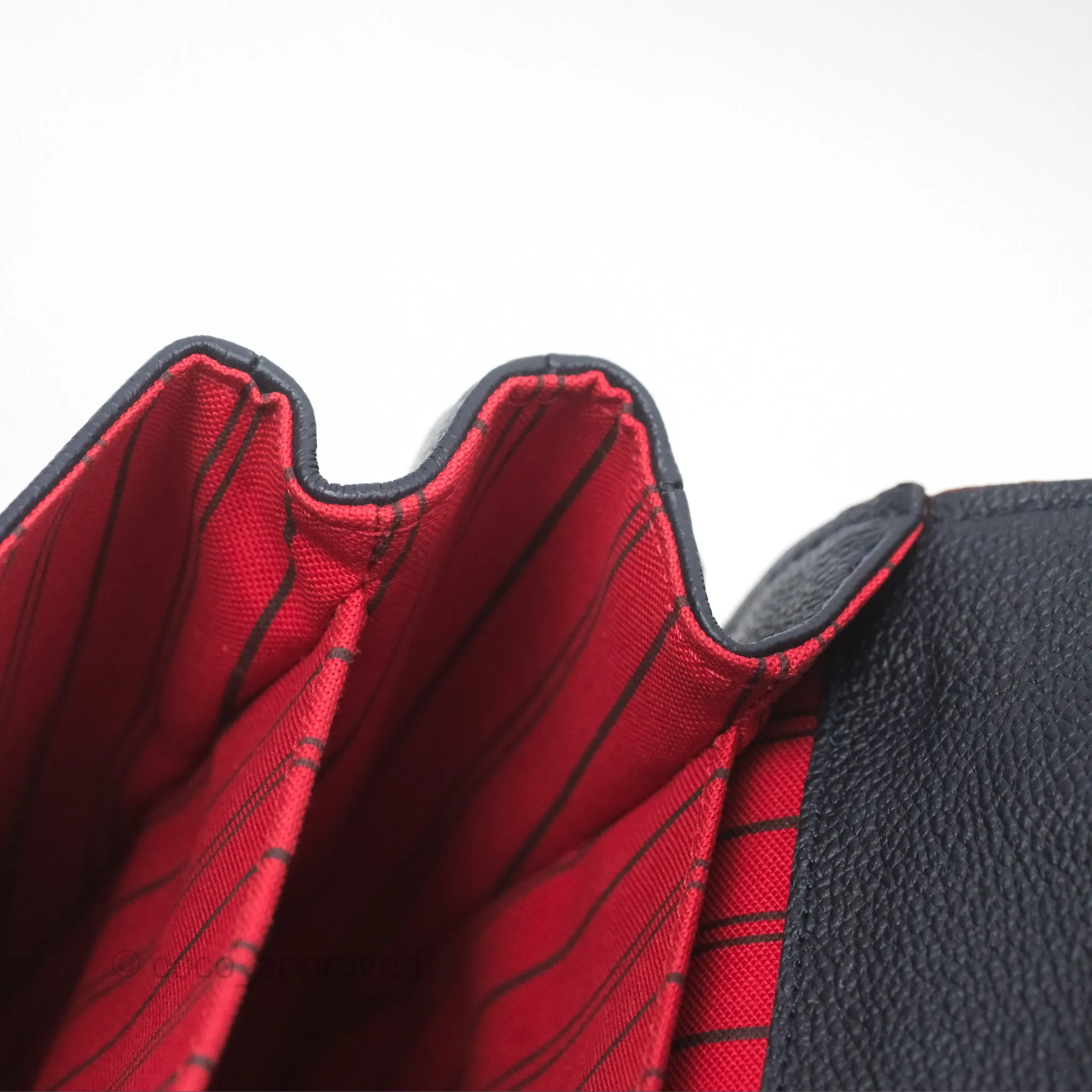 Louis Vuitton Empreinte Pochette Metis Marine Rouge