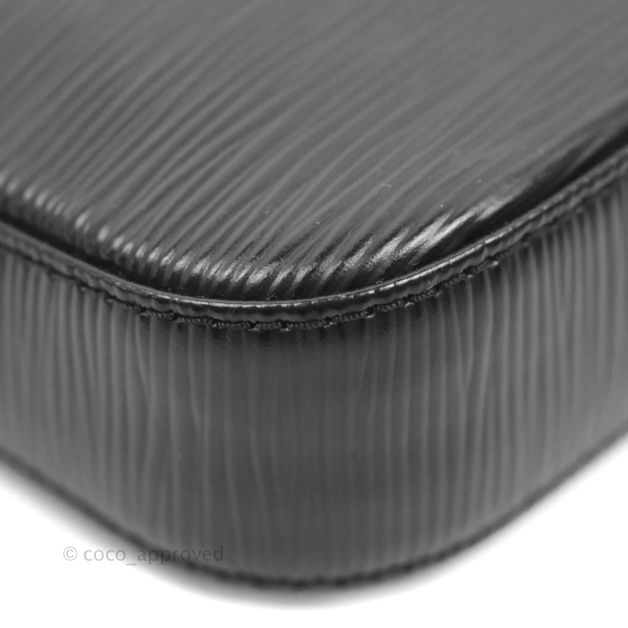 Louis Vuitton Epi Pochette Accessories NM Black