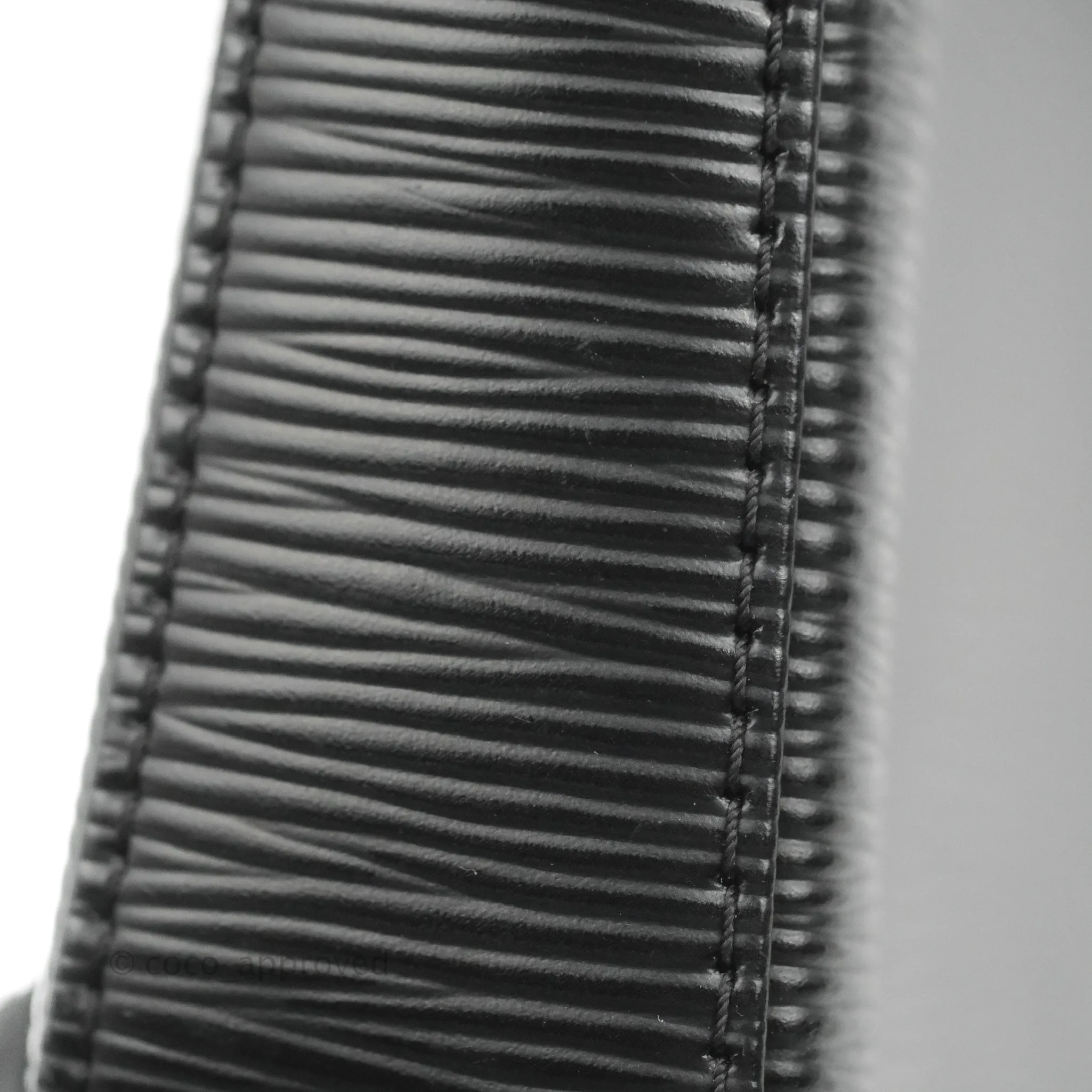 Louis Vuitton Epi Pochette Accessories NM Black