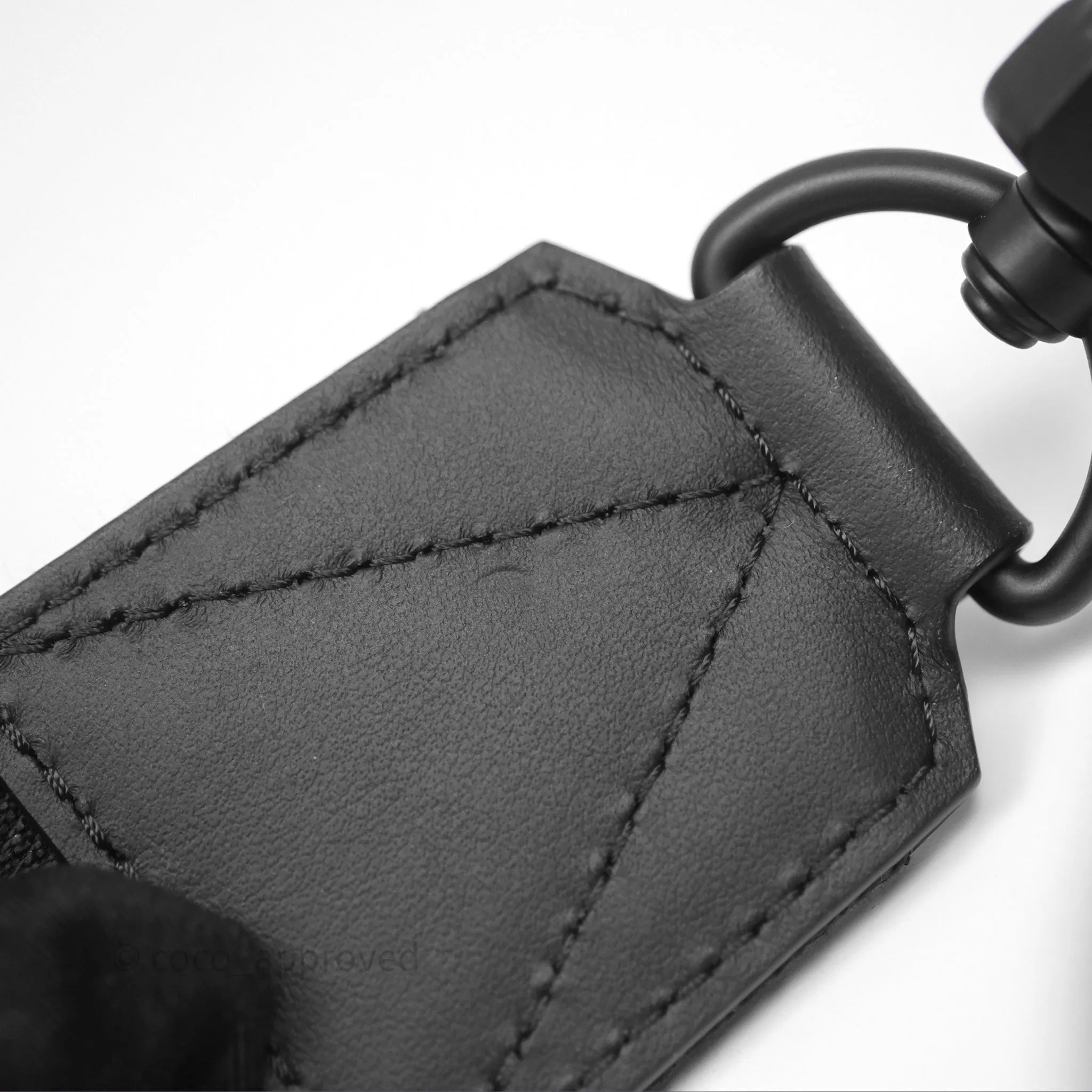 Louis Vuitton Fastline Messenger Black