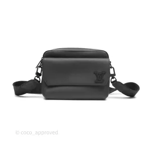 Louis Vuitton Fastline Messenger Black