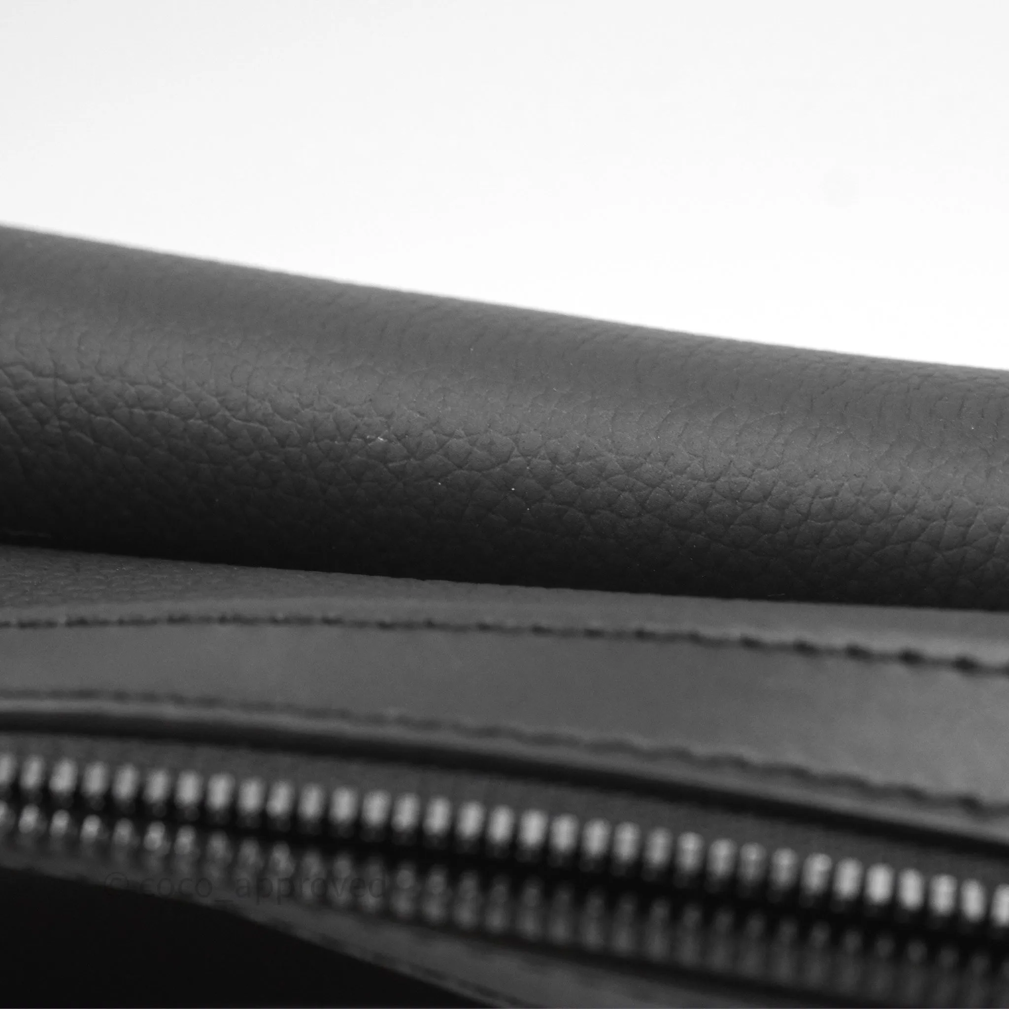 Louis Vuitton Fastline Messenger Black