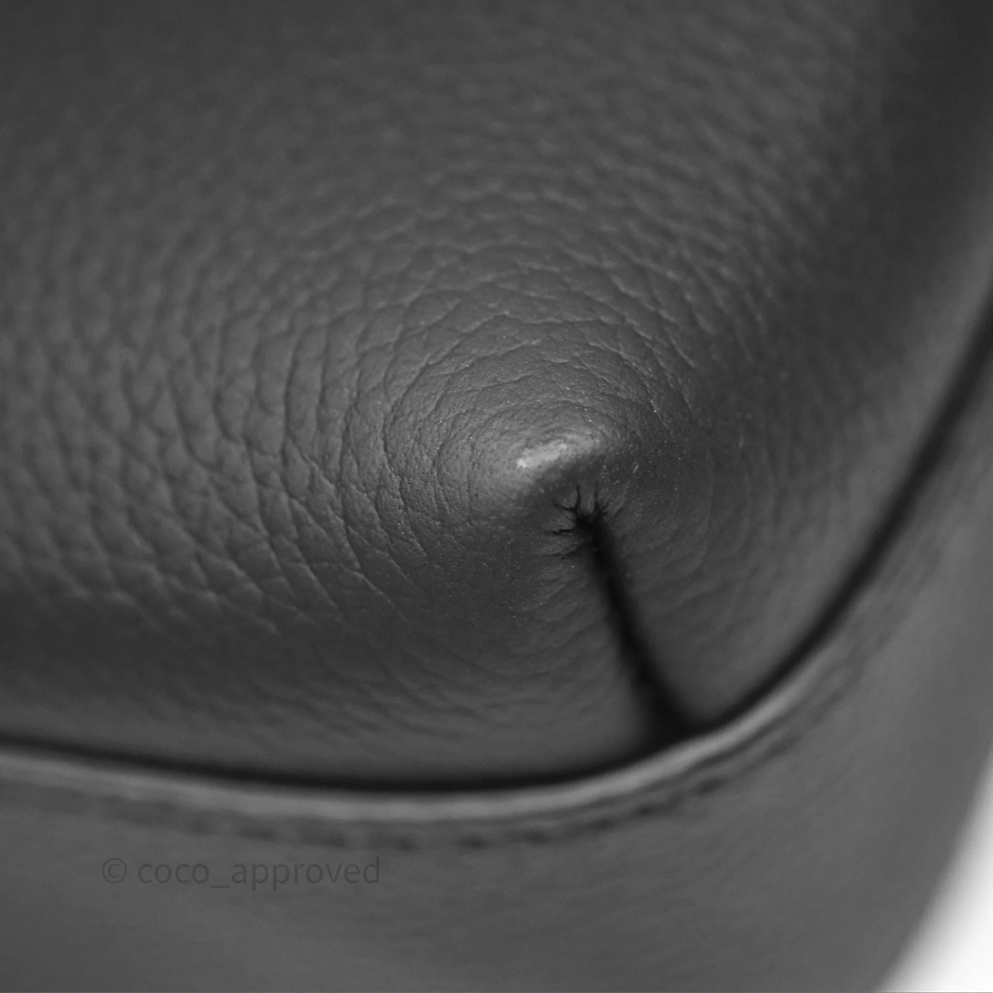 Louis Vuitton Fastline Messenger Black