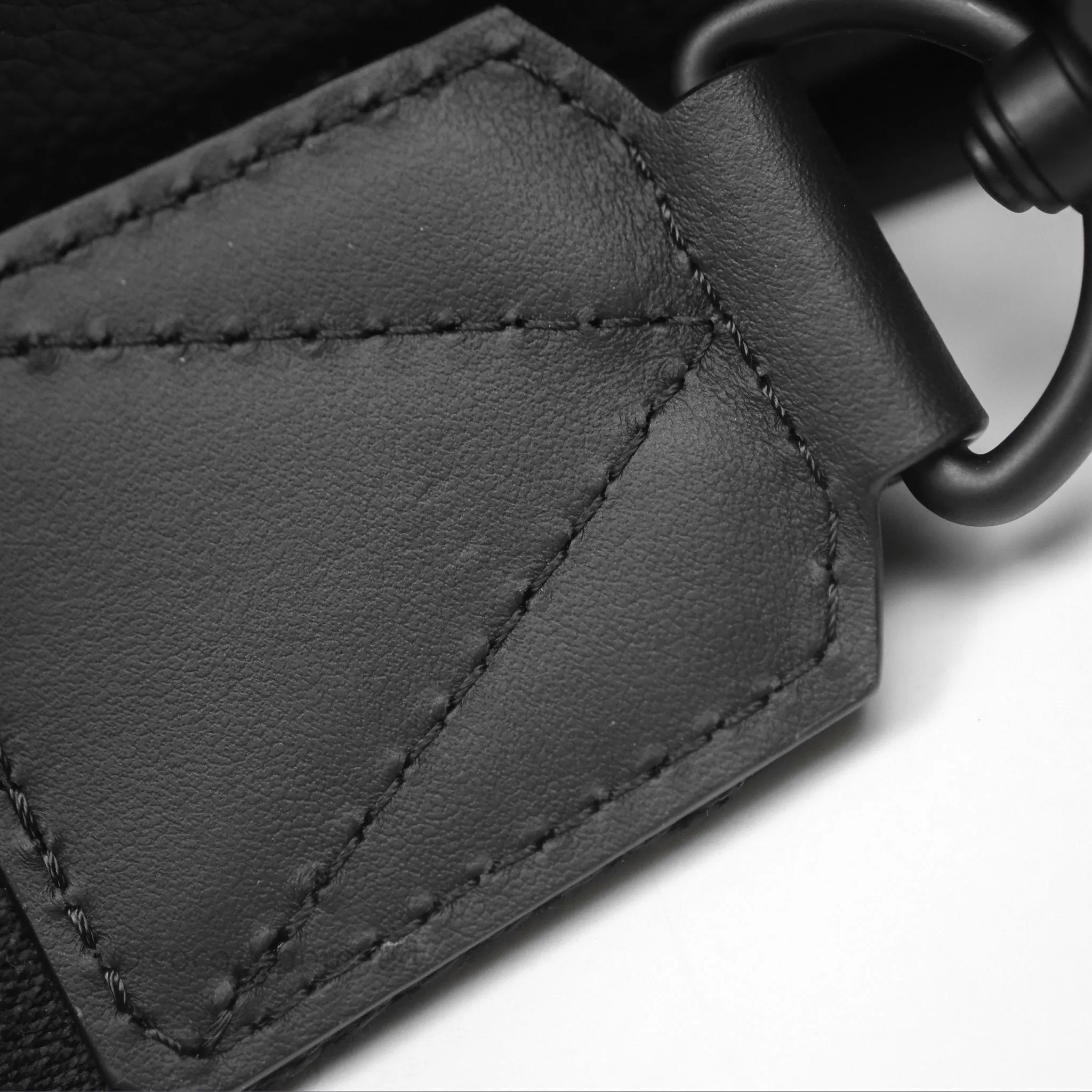 Louis Vuitton Fastline Messenger Black