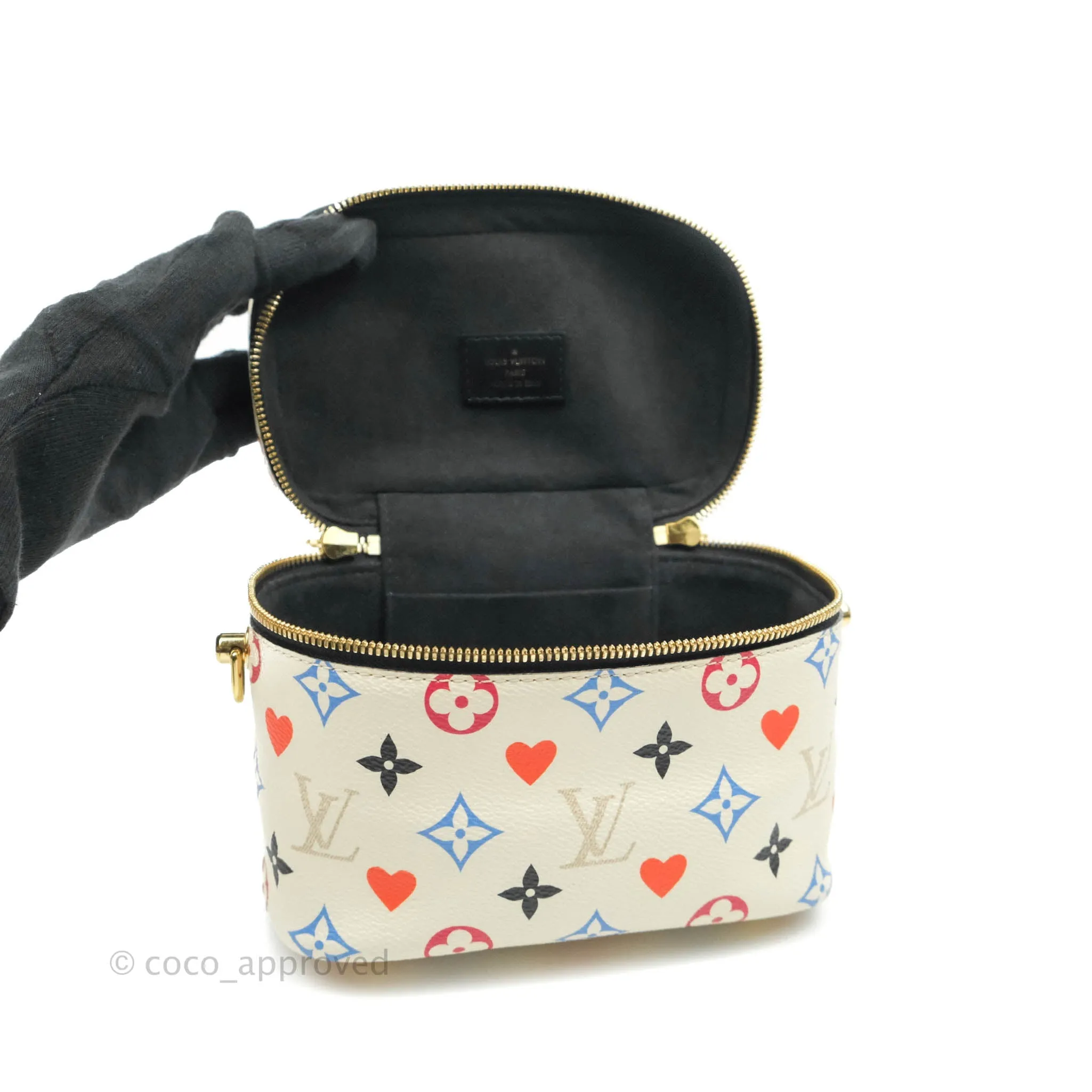 Louis Vuitton Game On Vanity PM White Heart Monogram