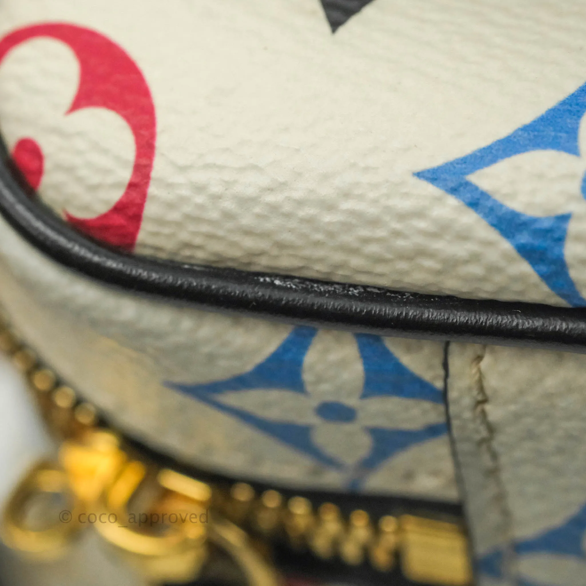 Louis Vuitton Game On Vanity PM White Heart Monogram
