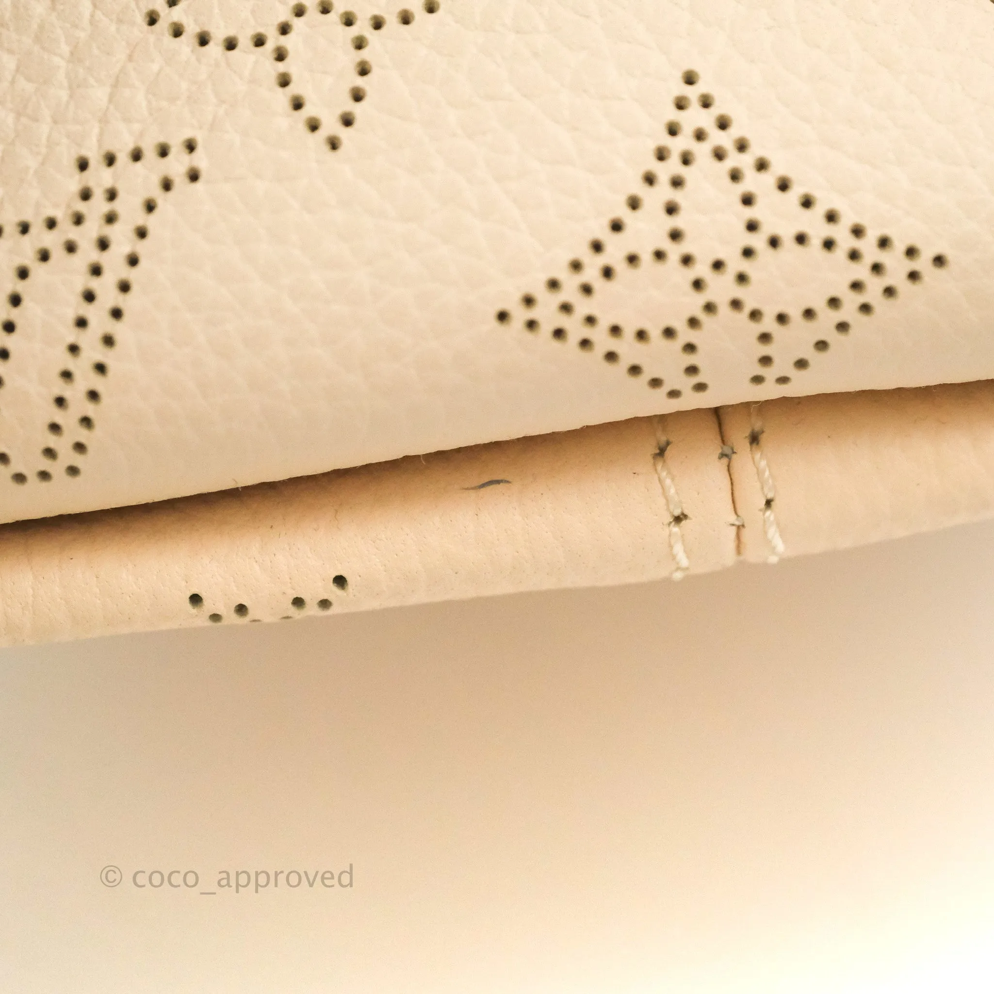 Louis Vuitton Hina PM Monogram Cream