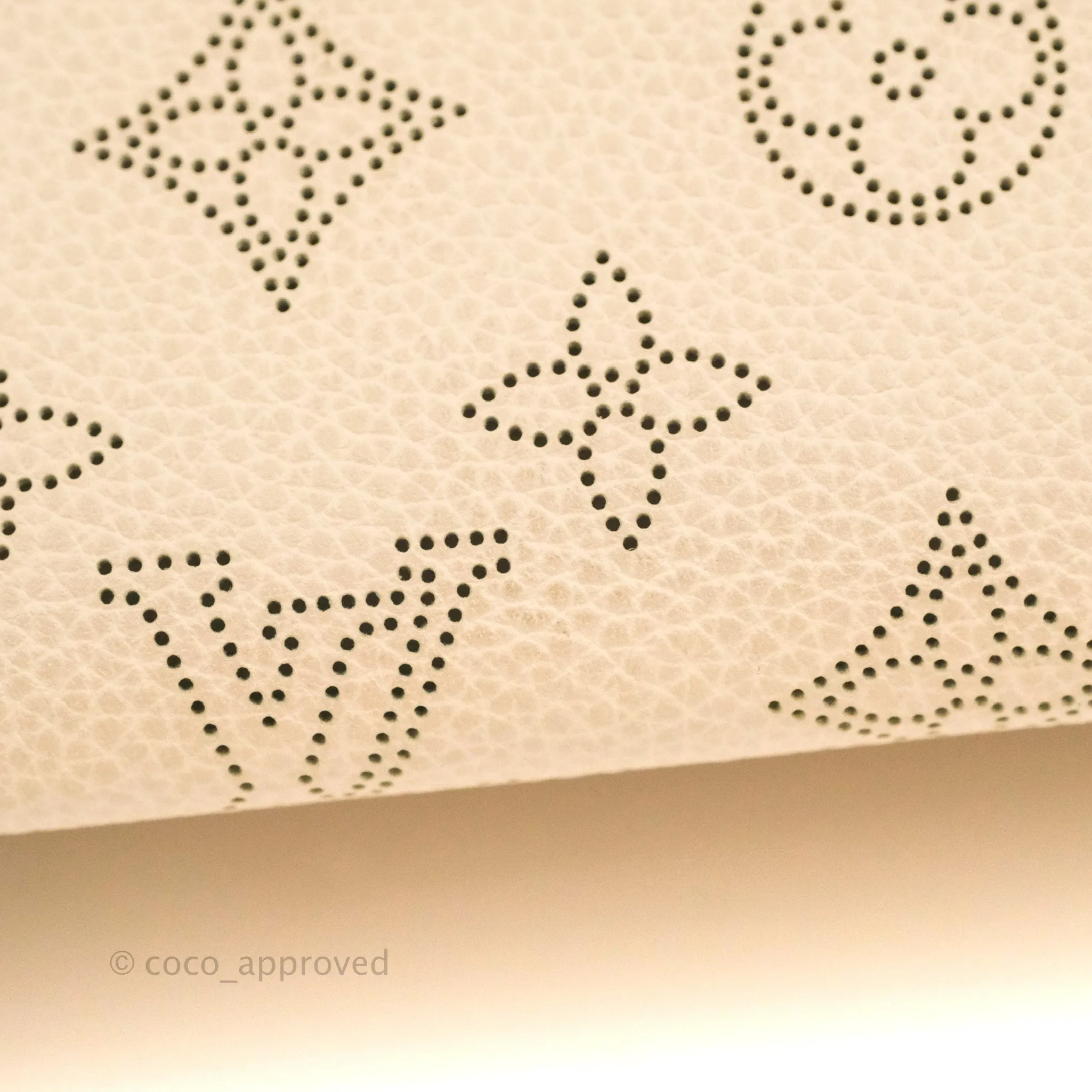 Louis Vuitton Hina PM Monogram Cream