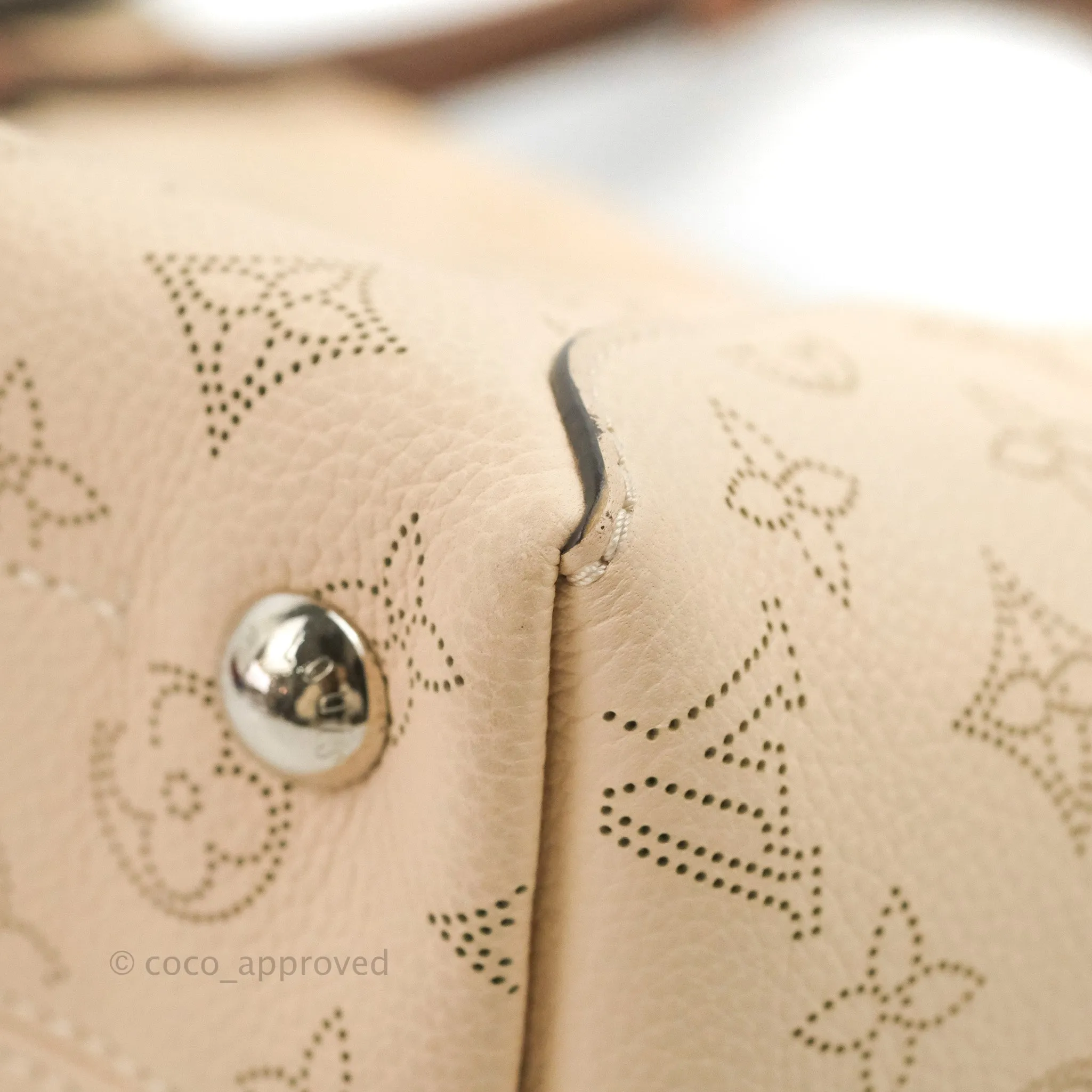 Louis Vuitton Hina PM Monogram Cream