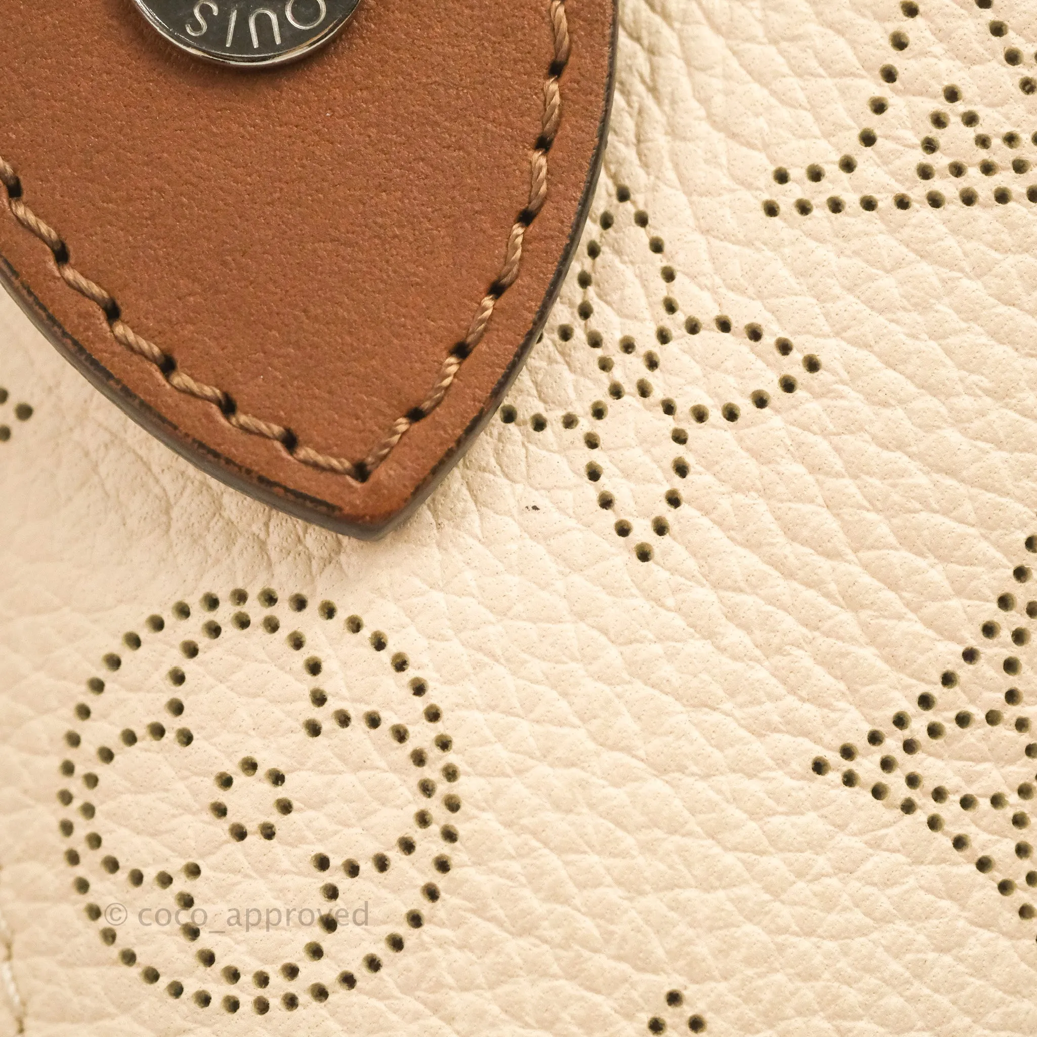 Louis Vuitton Hina PM Monogram Cream