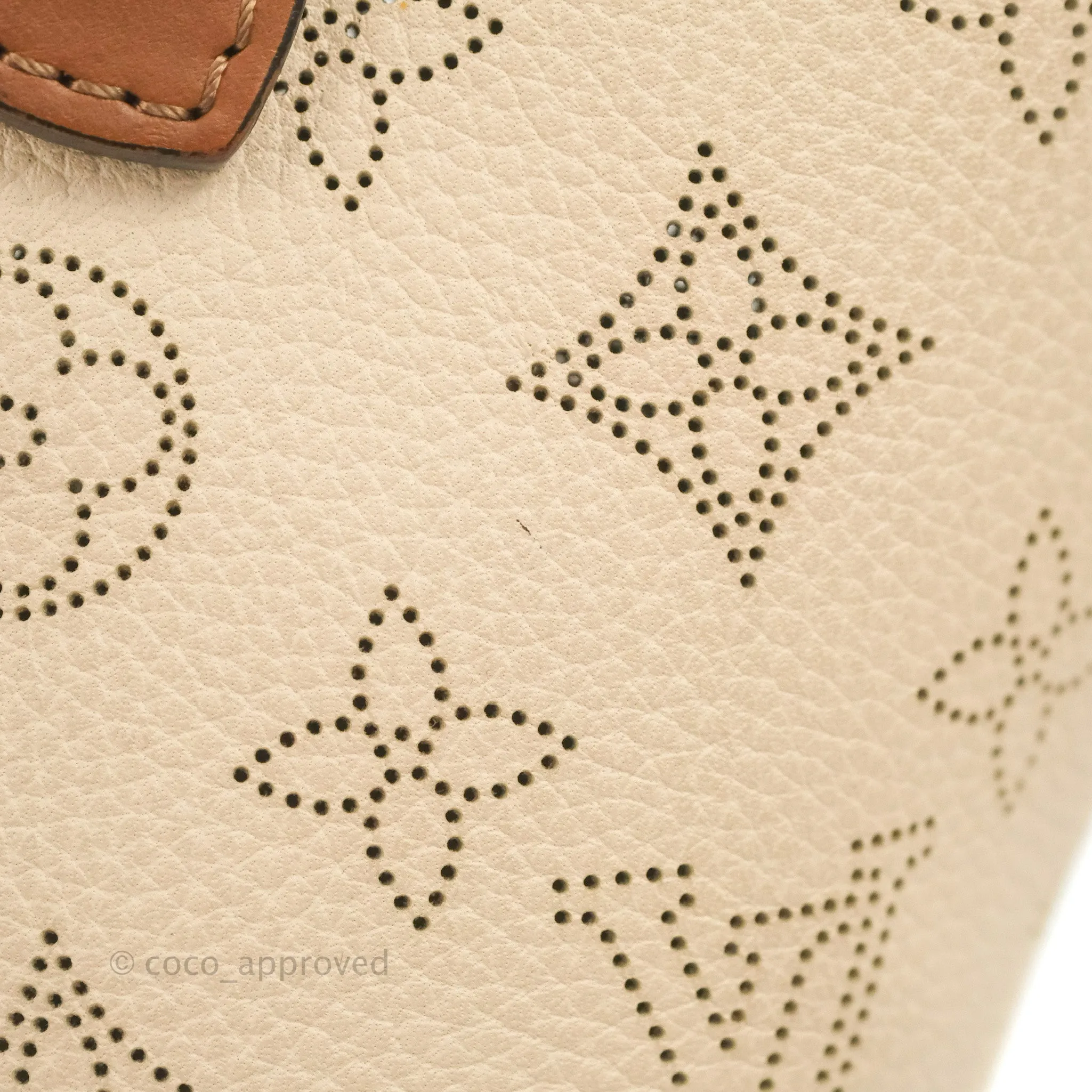 Louis Vuitton Hina PM Monogram Cream