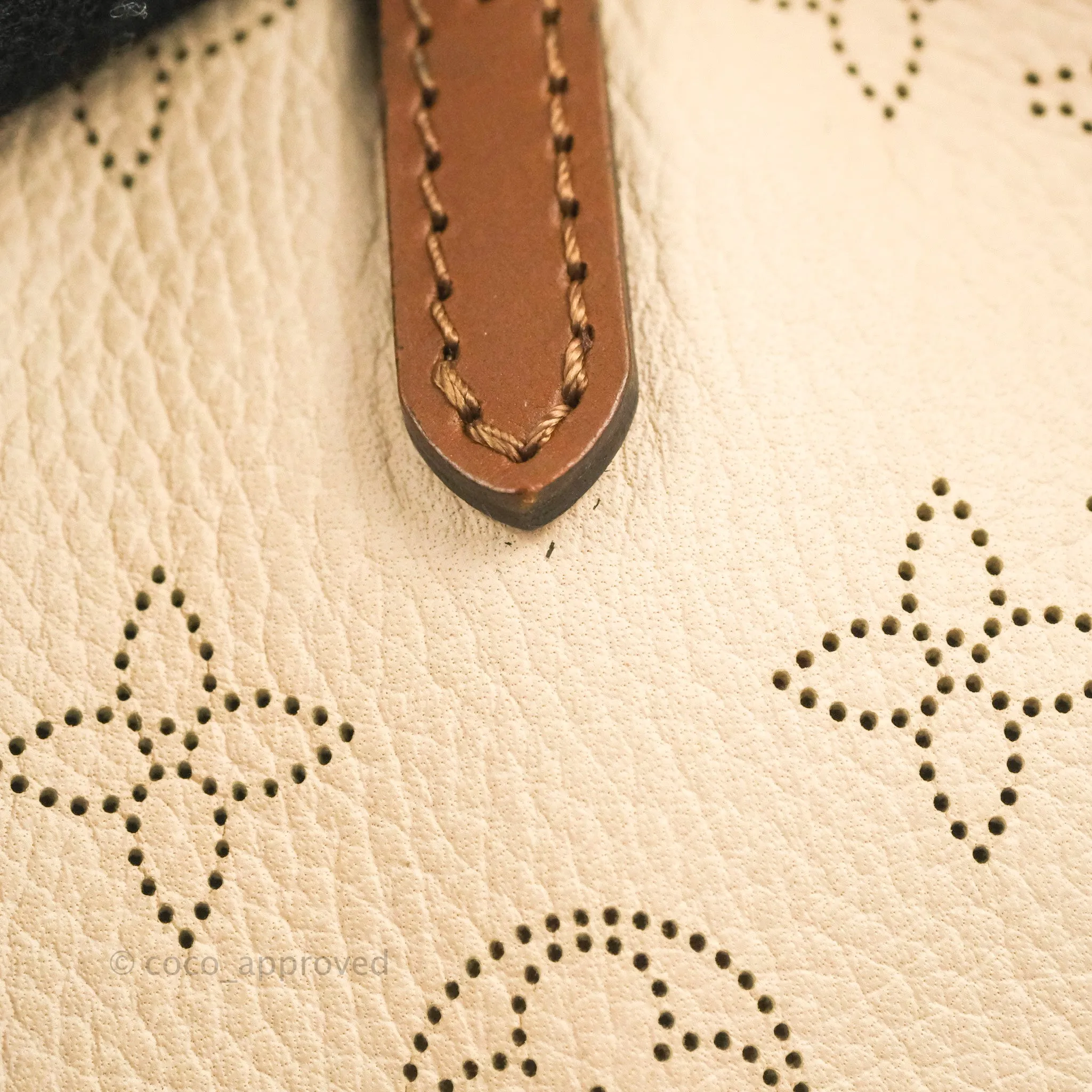 Louis Vuitton Hina PM Monogram Cream