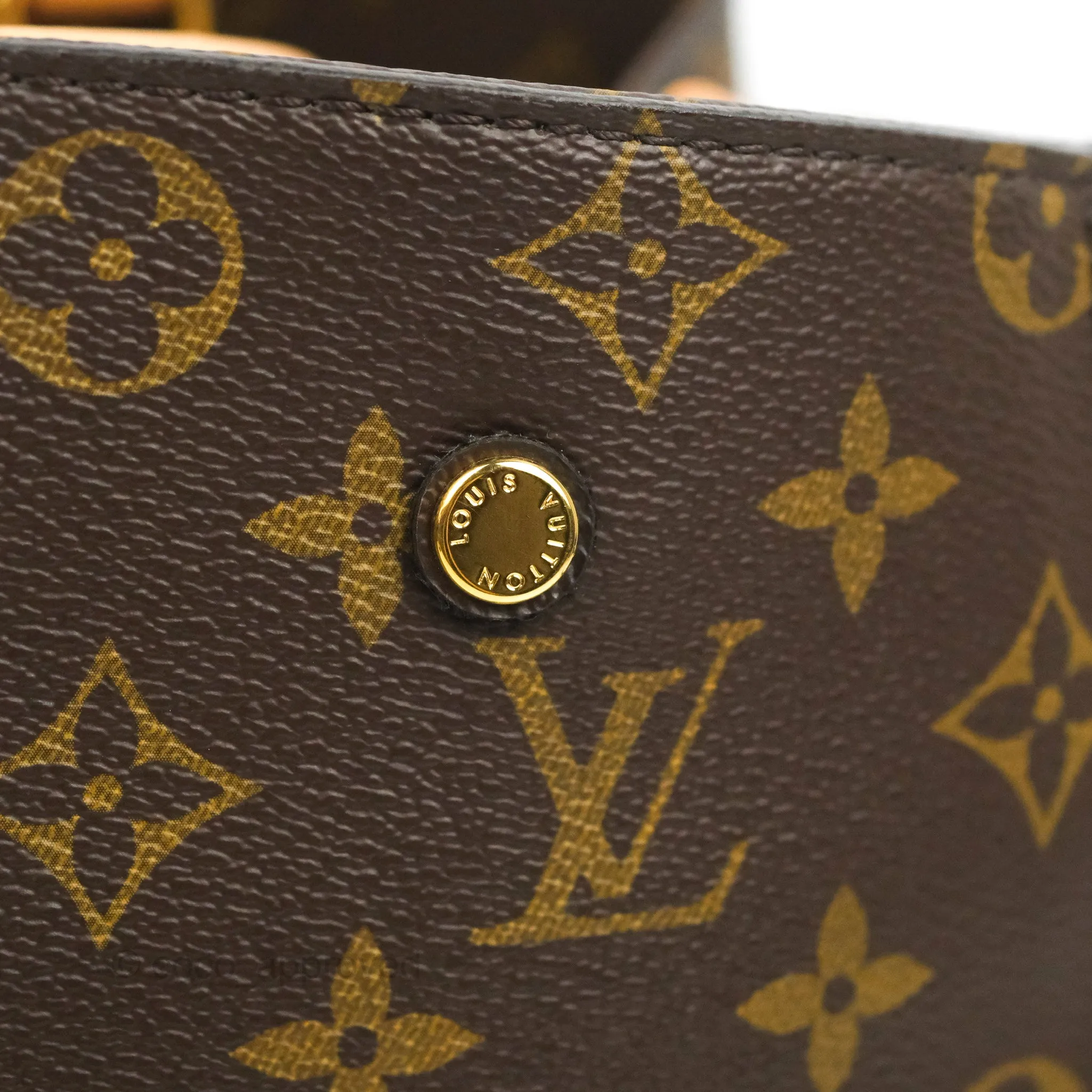 Louis Vuitton Monogram Montaigne MM