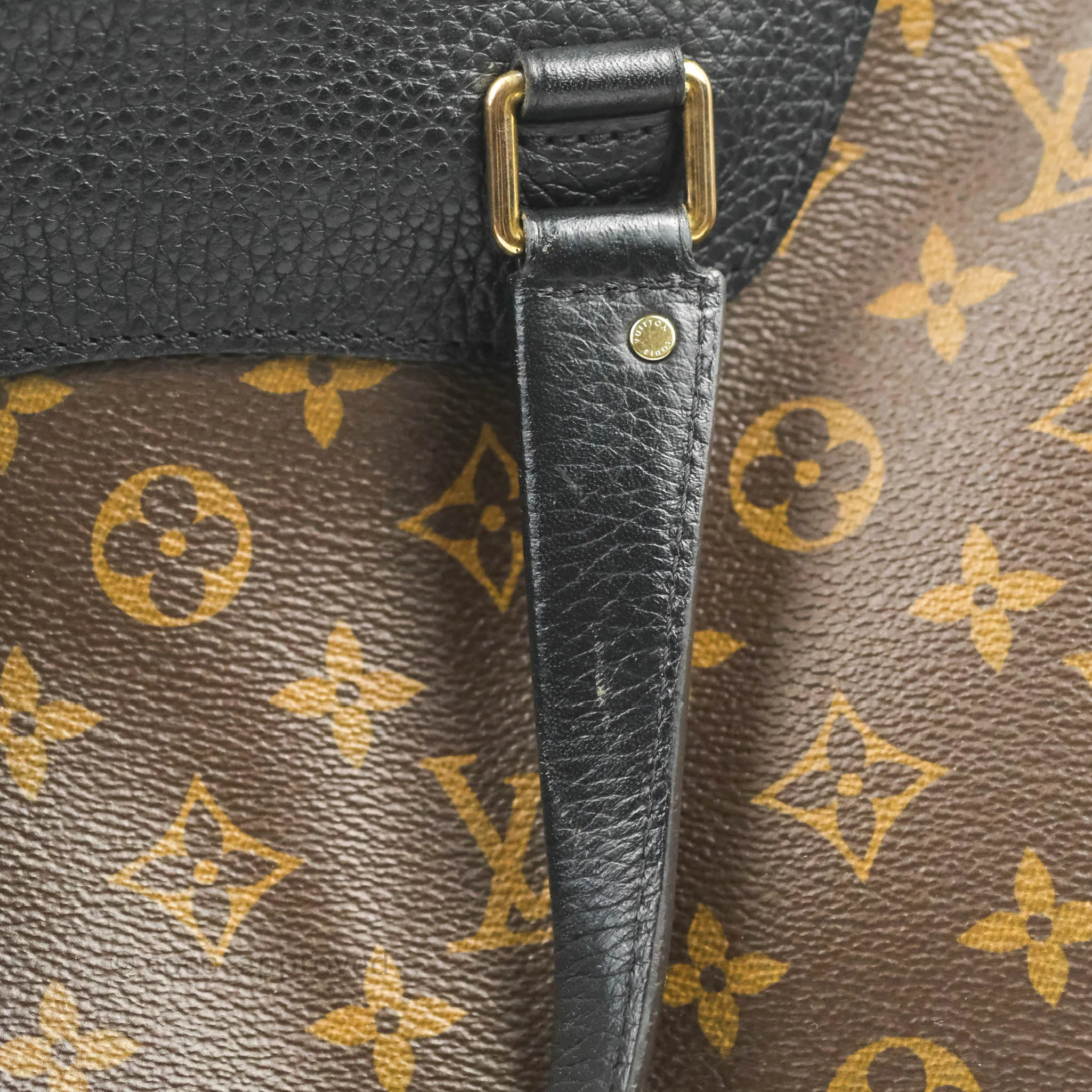 Louis Vuitton Monogram Retiro NM Black