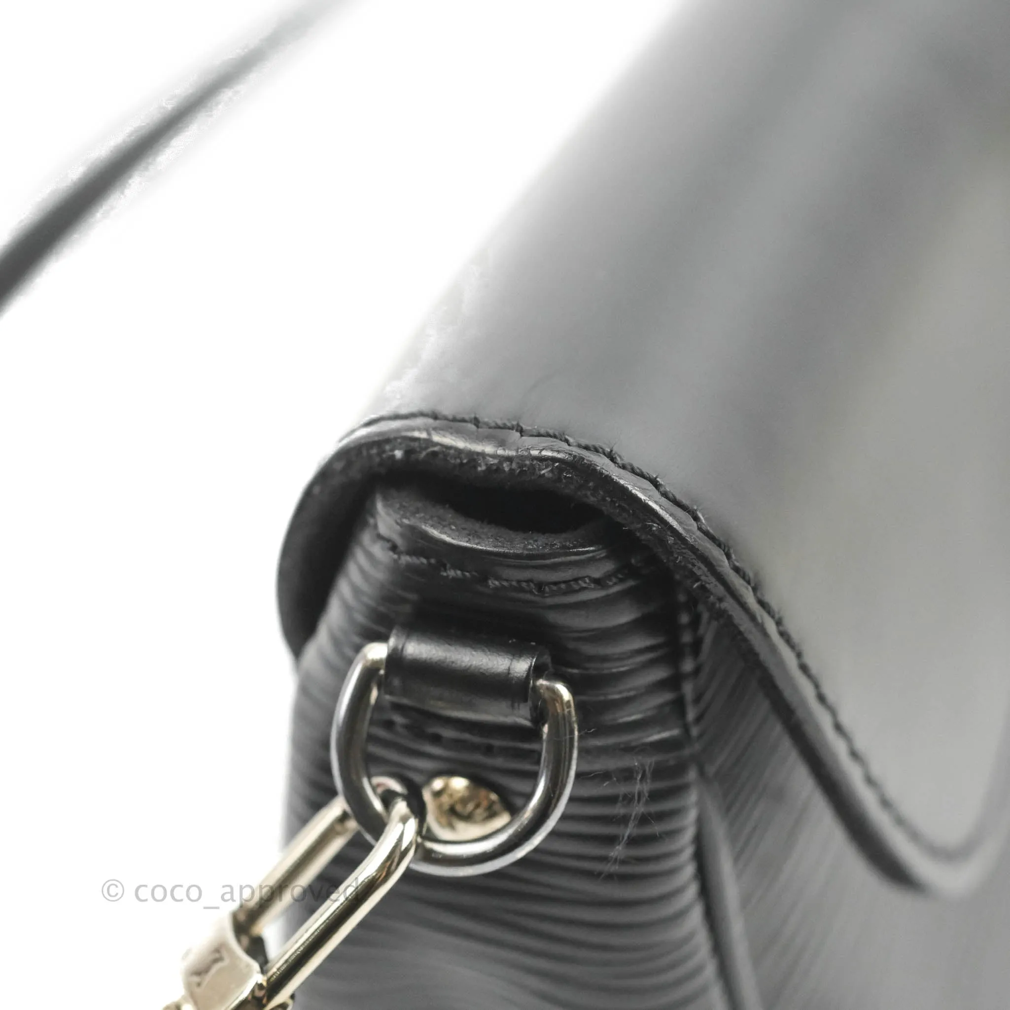 Louis Vuitton Montaigne Clutch Black Epi