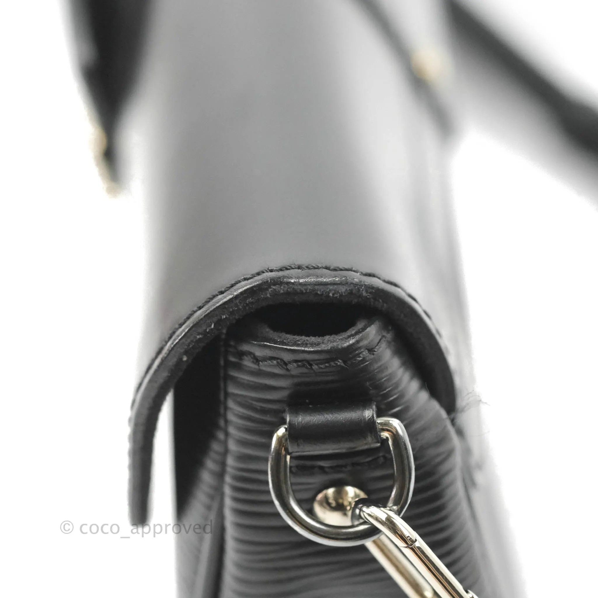 Louis Vuitton Montaigne Clutch Black Epi