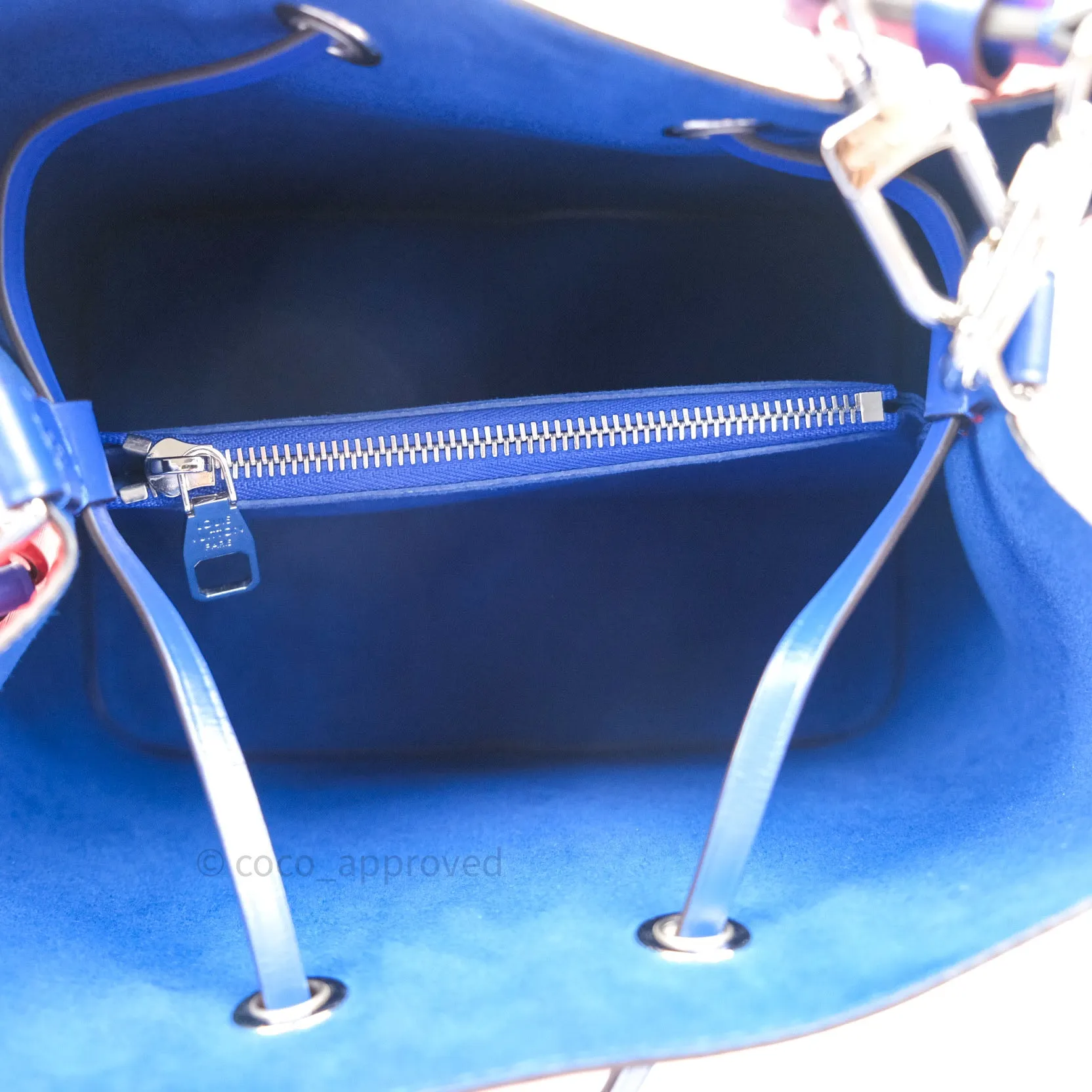 Louis Vuitton Neonoe Coquelicot Epi Leather