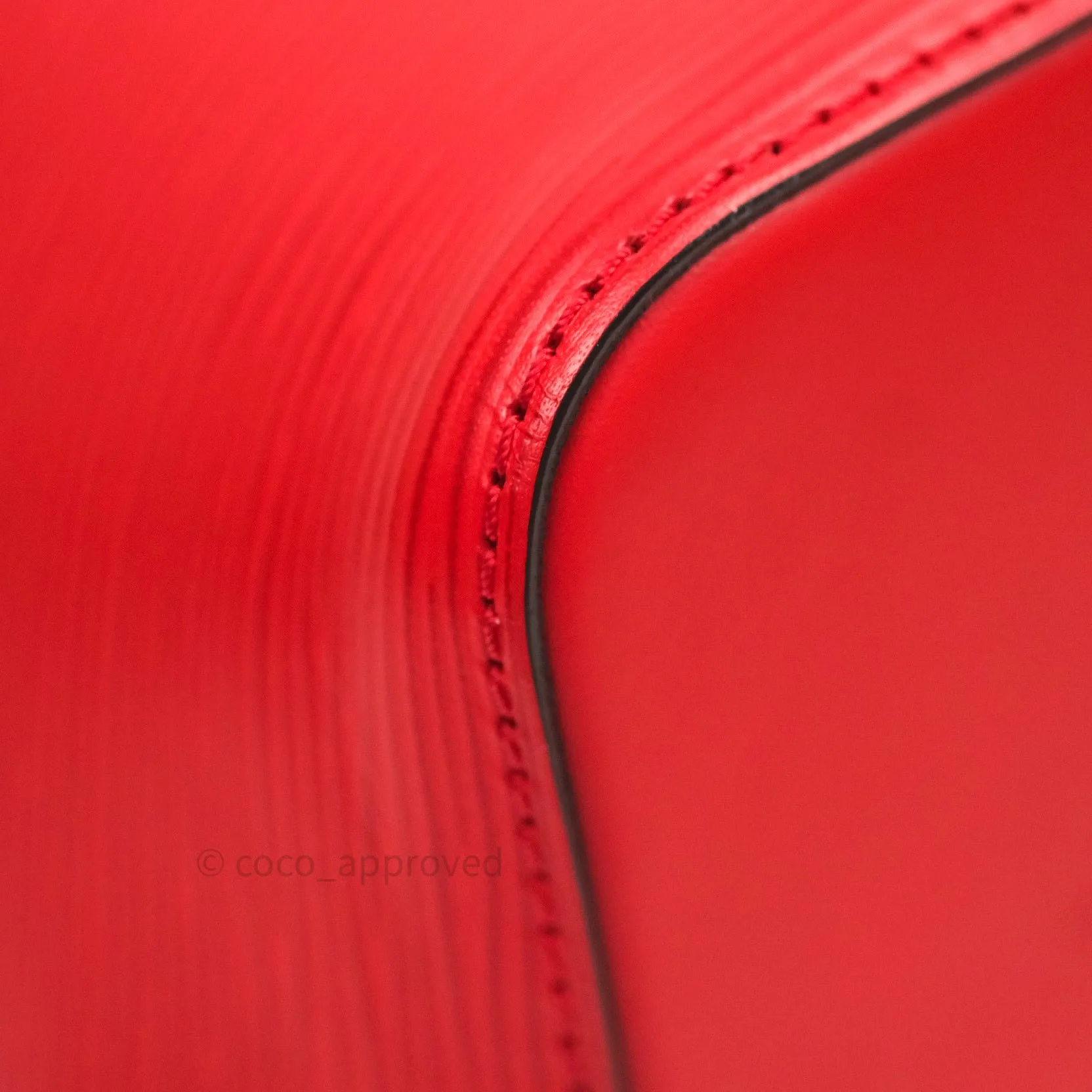 Louis Vuitton Neonoe Coquelicot Epi Leather
