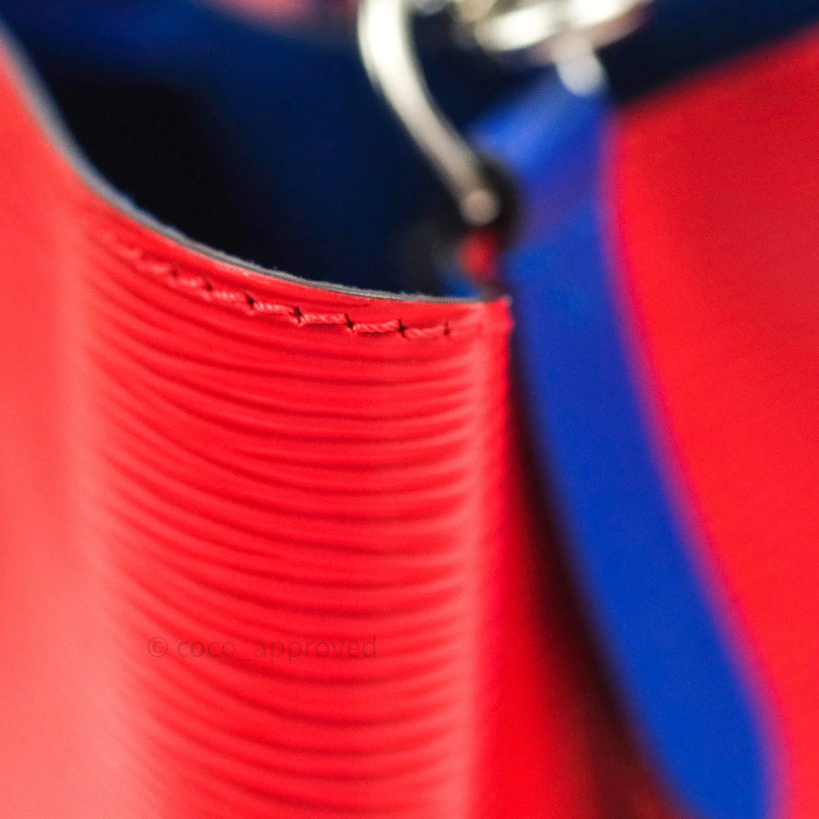 Louis Vuitton Neonoe Coquelicot Epi Leather