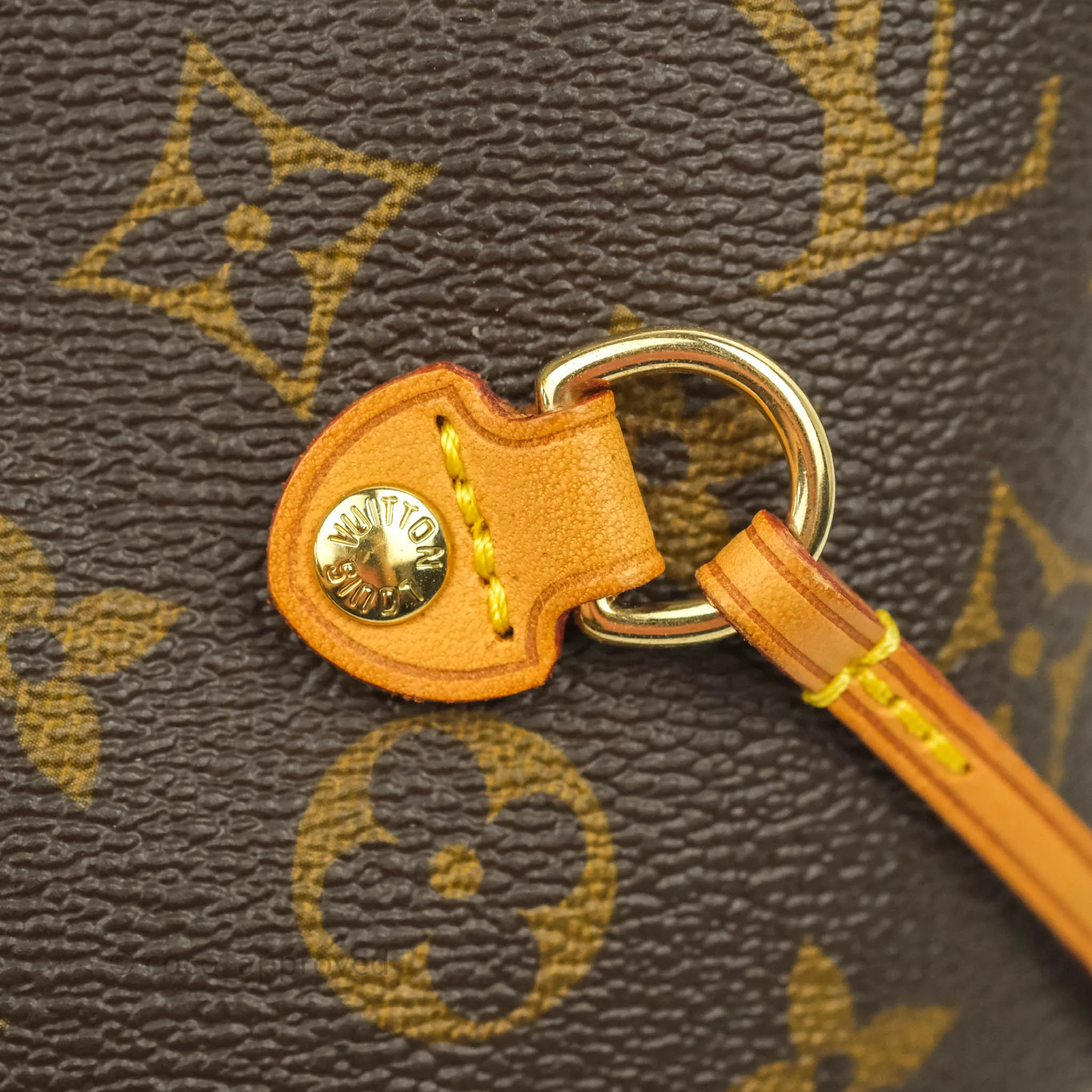Louis Vuitton Neverfull MM Tote Bag Monogram Canvas