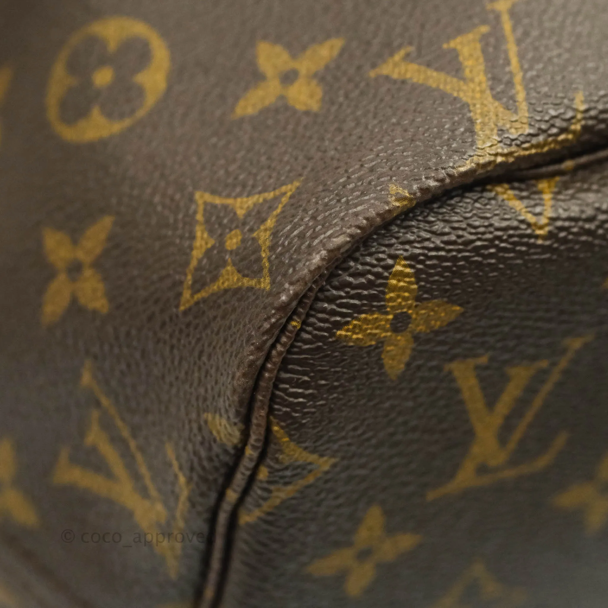 Louis Vuitton Neverfull MM Tote Bag Monogram Canvas