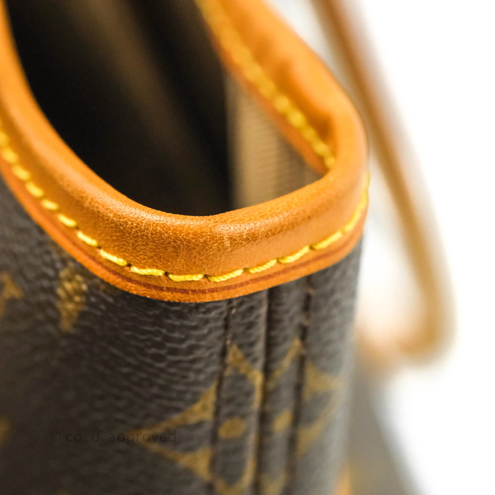 Louis Vuitton Neverfull MM Tote Bag Monogram Canvas