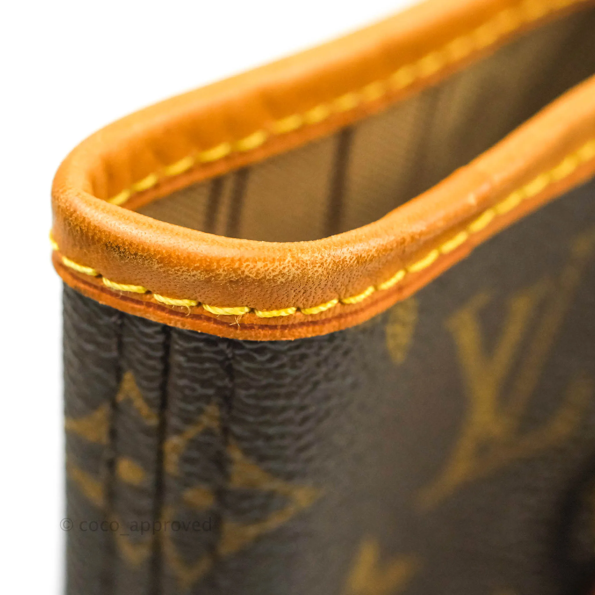 Louis Vuitton Neverfull MM Tote Bag Monogram Canvas