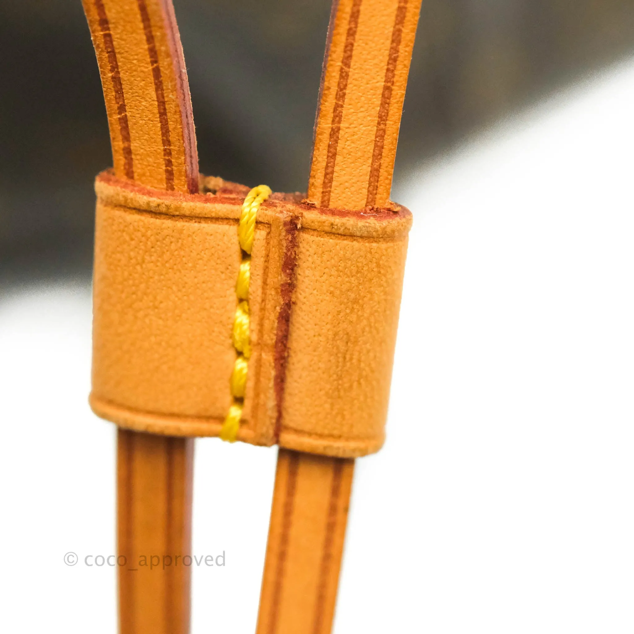 Louis Vuitton Neverfull MM Tote Bag Monogram Canvas