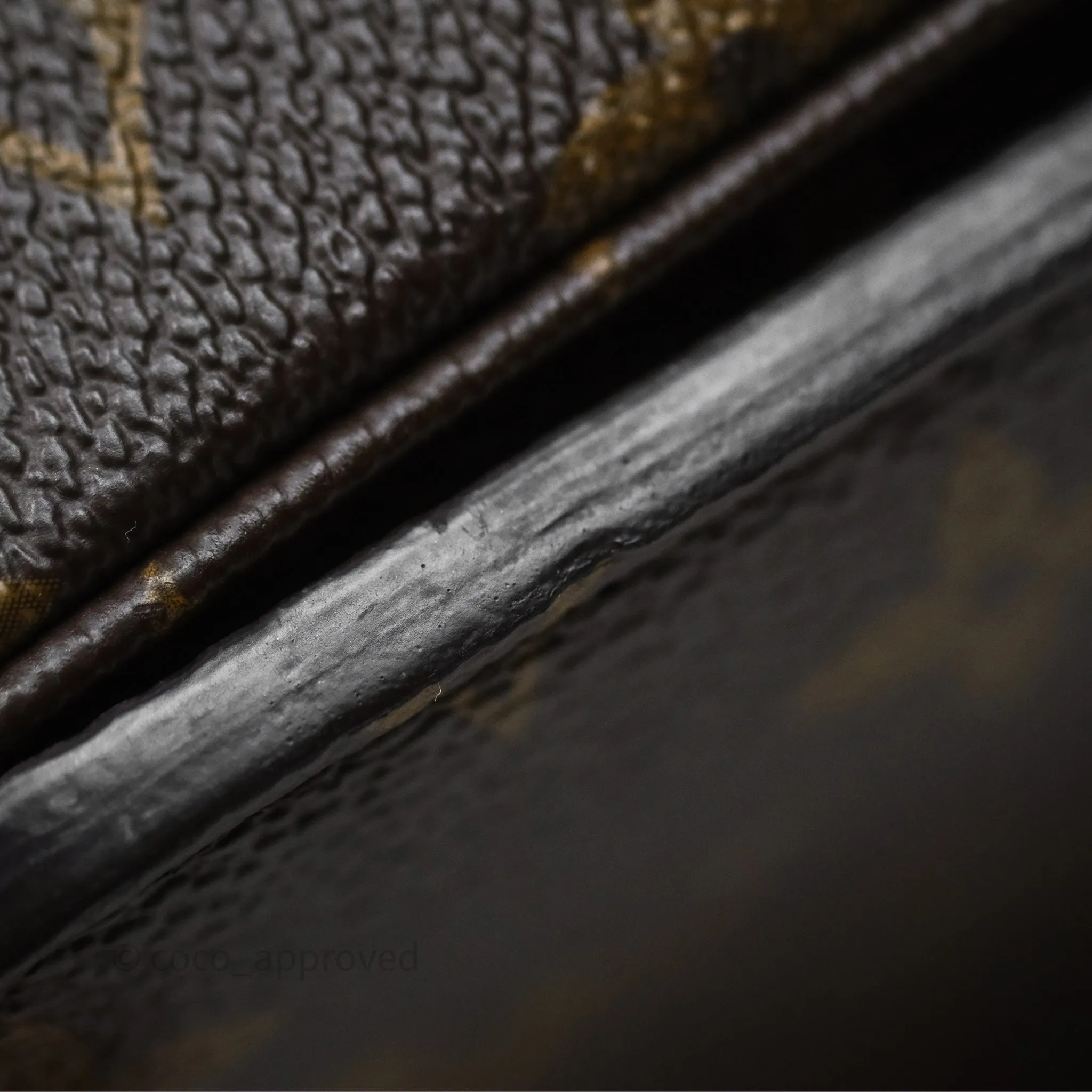 Louis Vuitton Pochette Metis Monogram Canvas