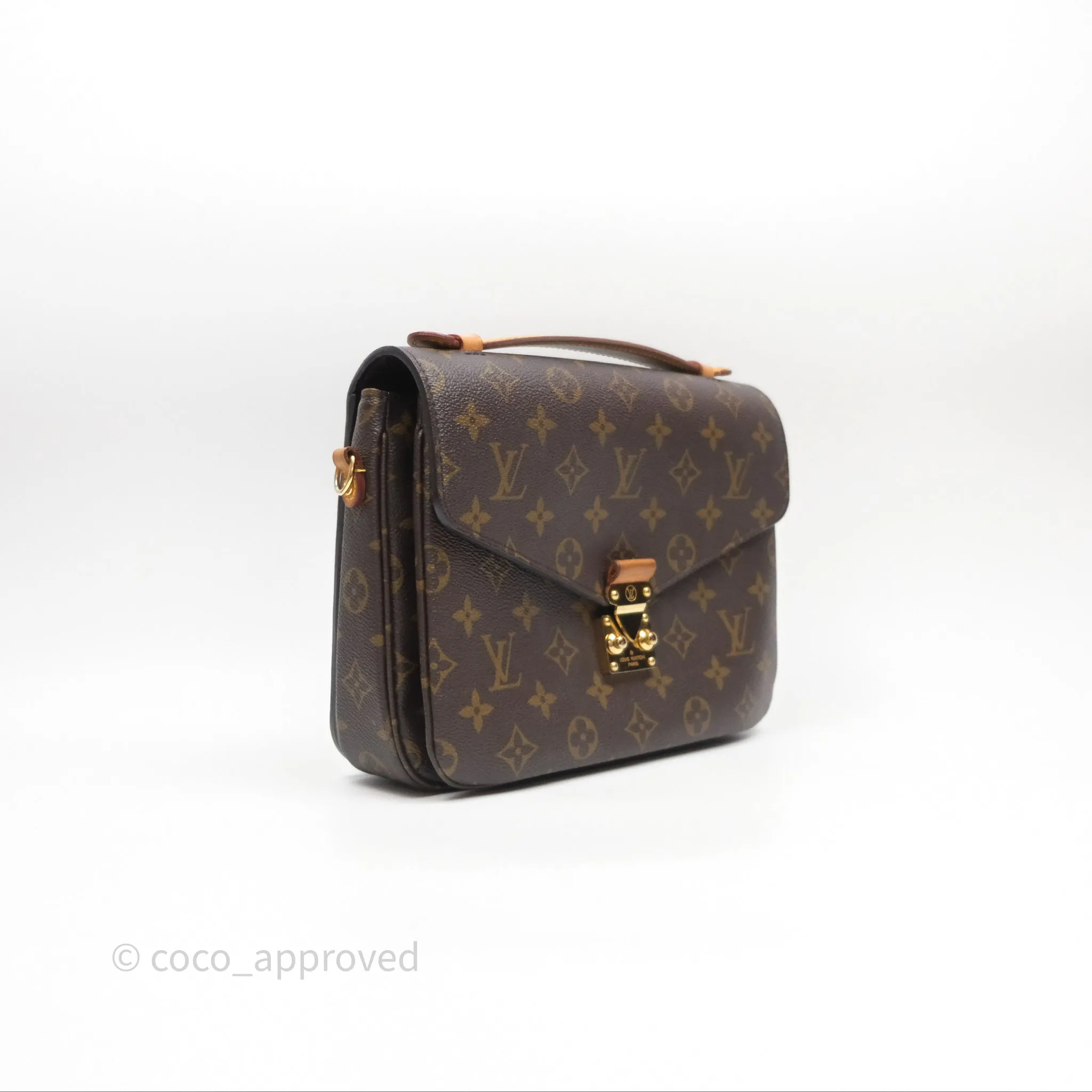 Louis Vuitton Pochette Metis Monogram Canvas