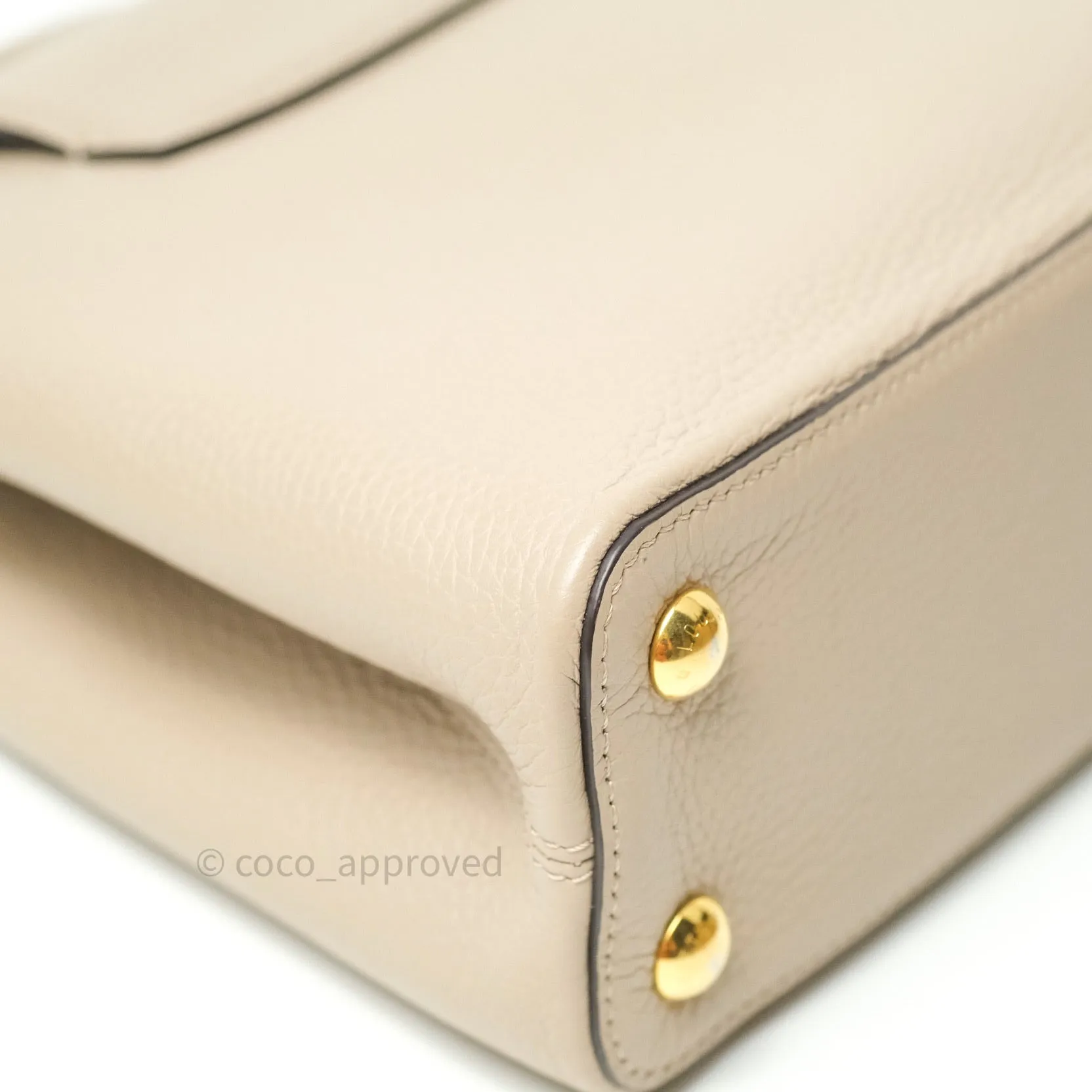 Louis Vuitton Taurillon Capucines BB Galet