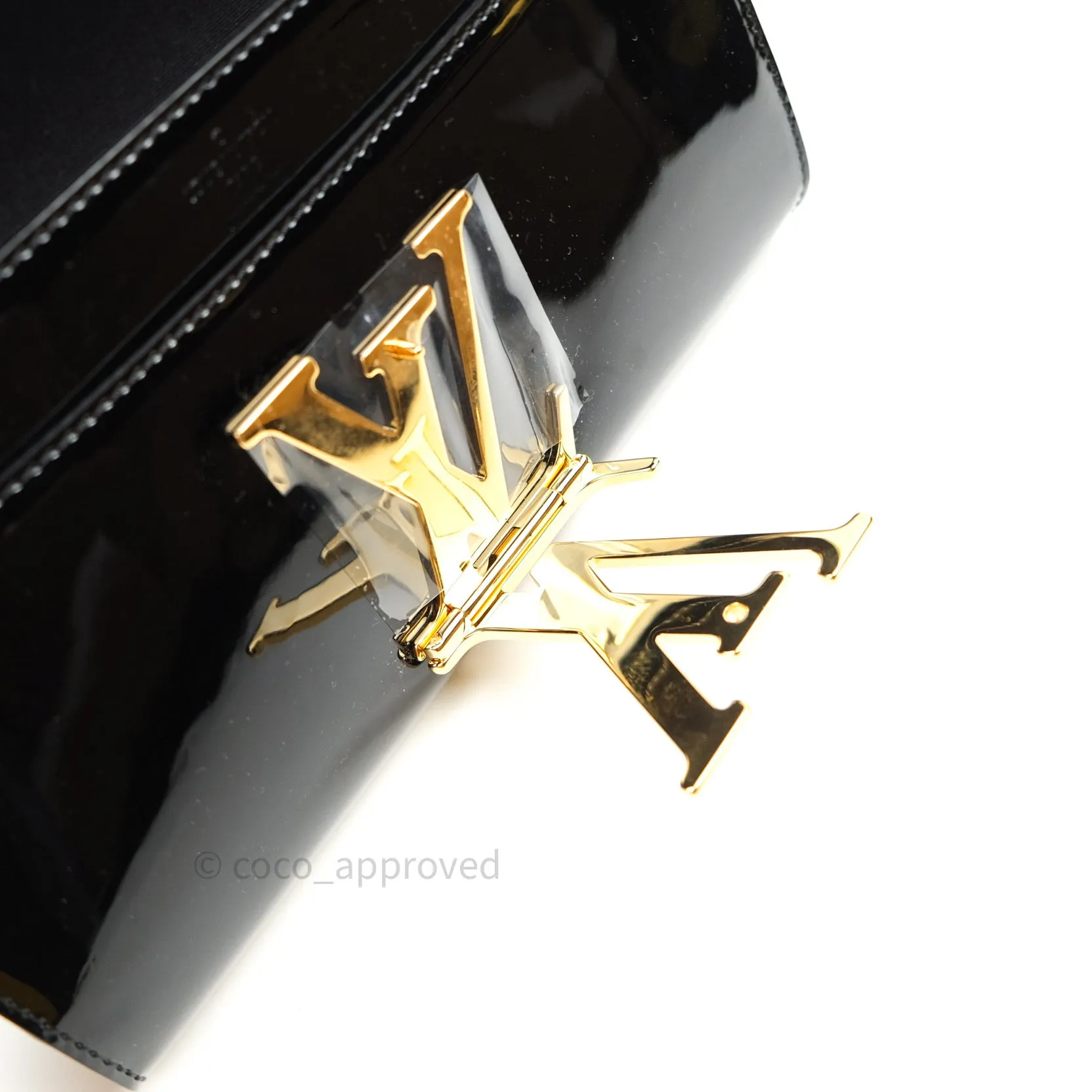 Louis Vuitton Vernis Louise Clutch Black