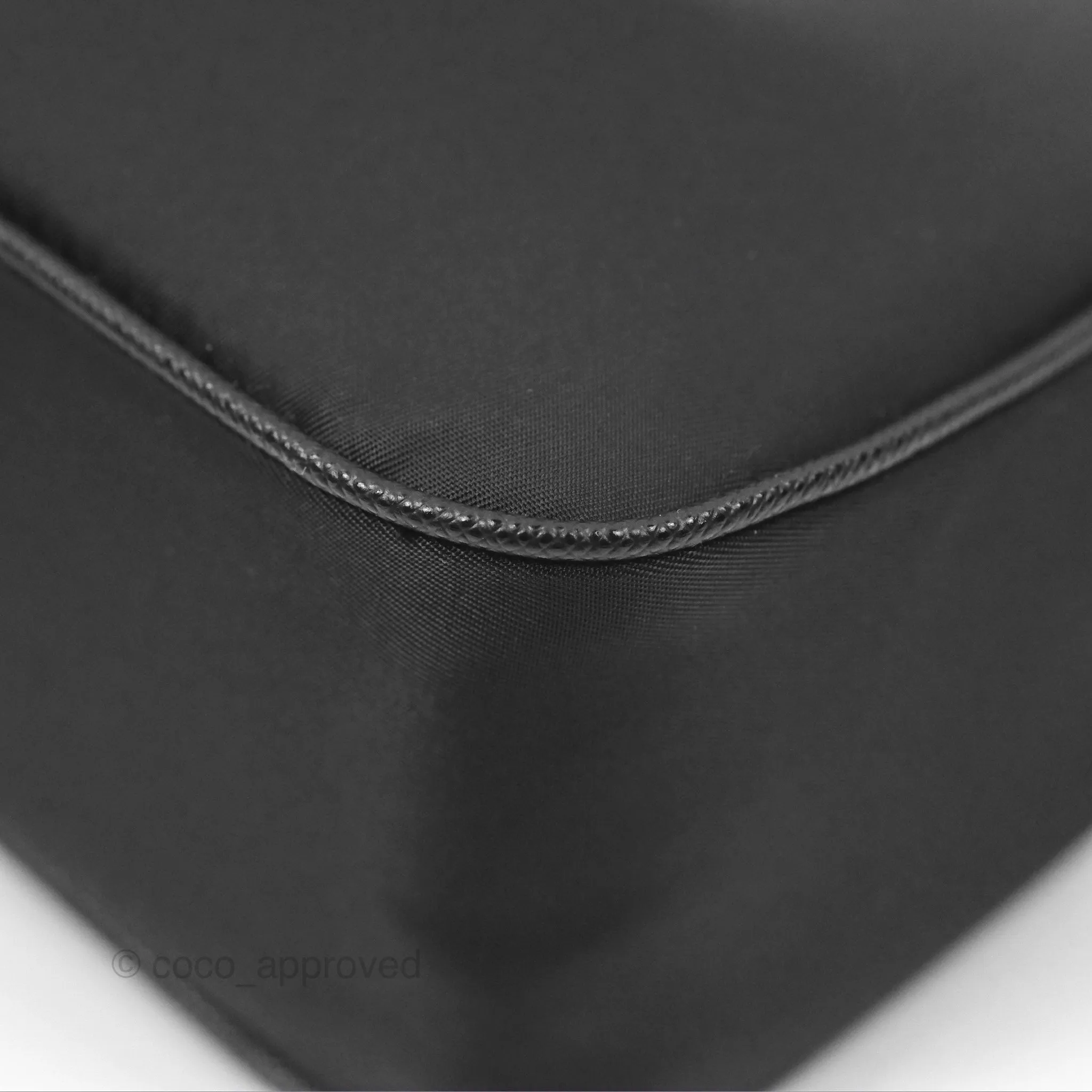 Prada Nylon Re-Edition 2005 Shoulder Bag Black Gold Hardware