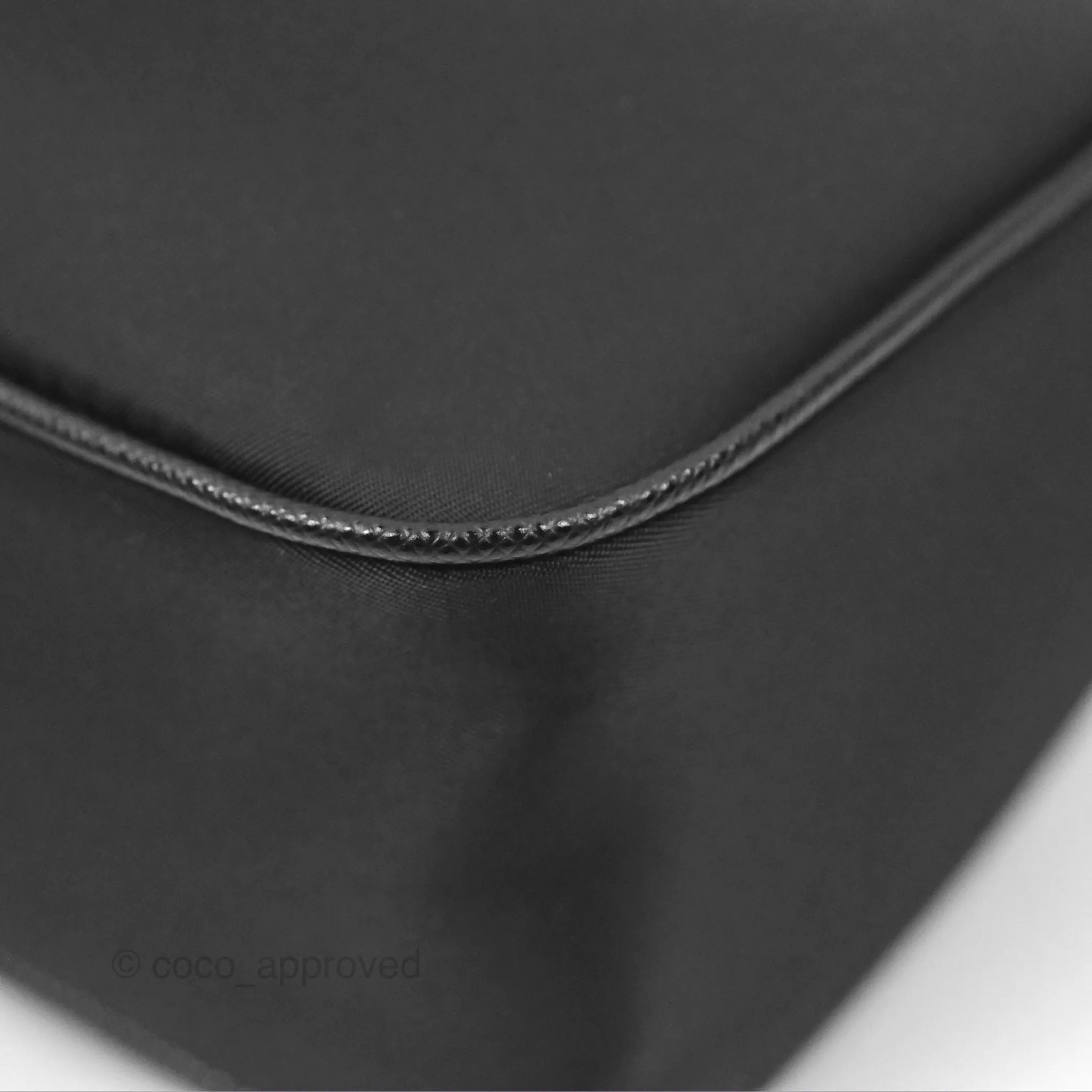 Prada Nylon Re-Edition 2005 Shoulder Bag Black Gold Hardware
