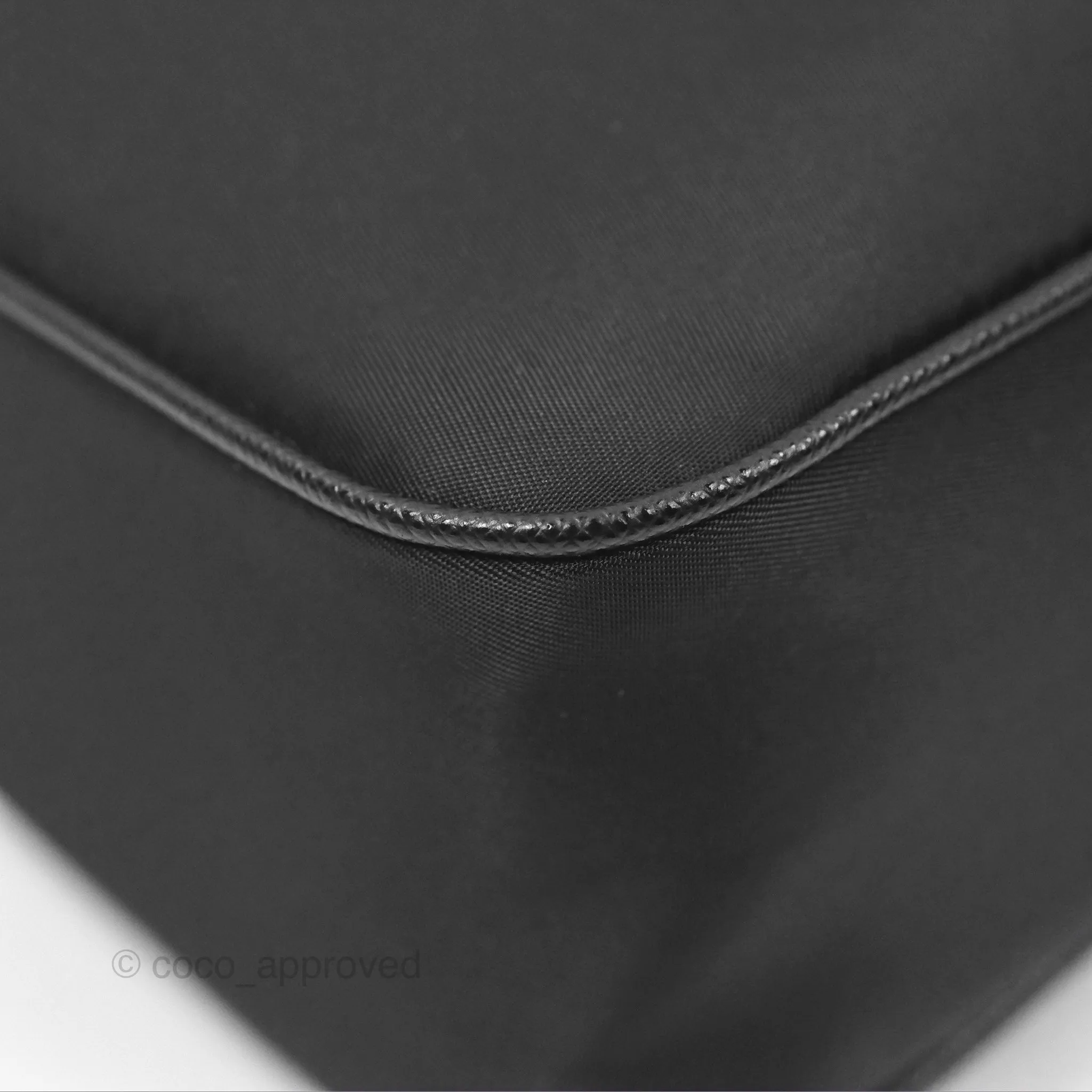 Prada Nylon Re-Edition 2005 Shoulder Bag Black Gold Hardware